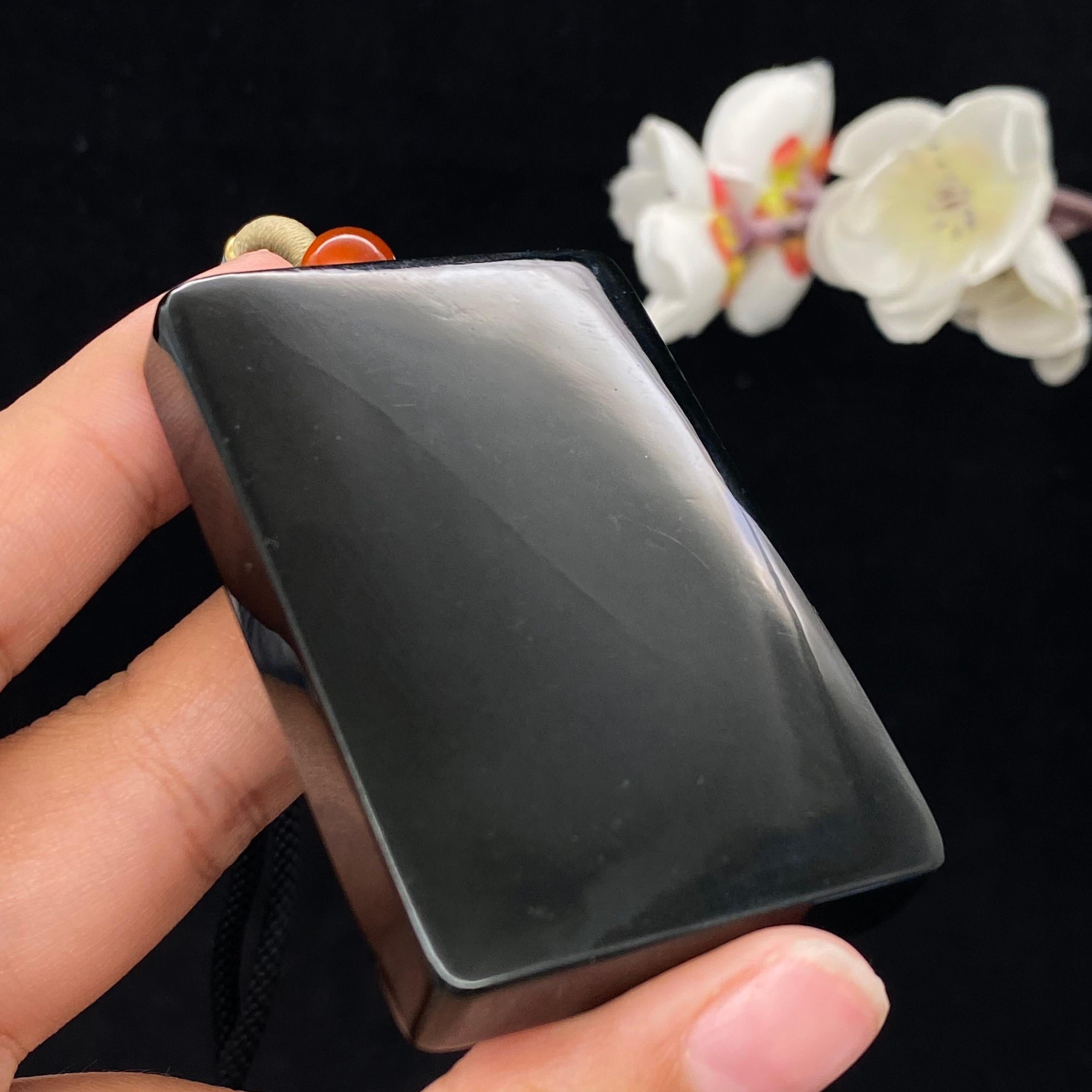 【超值推荐】和田玉黑青无事牌（88.1g）