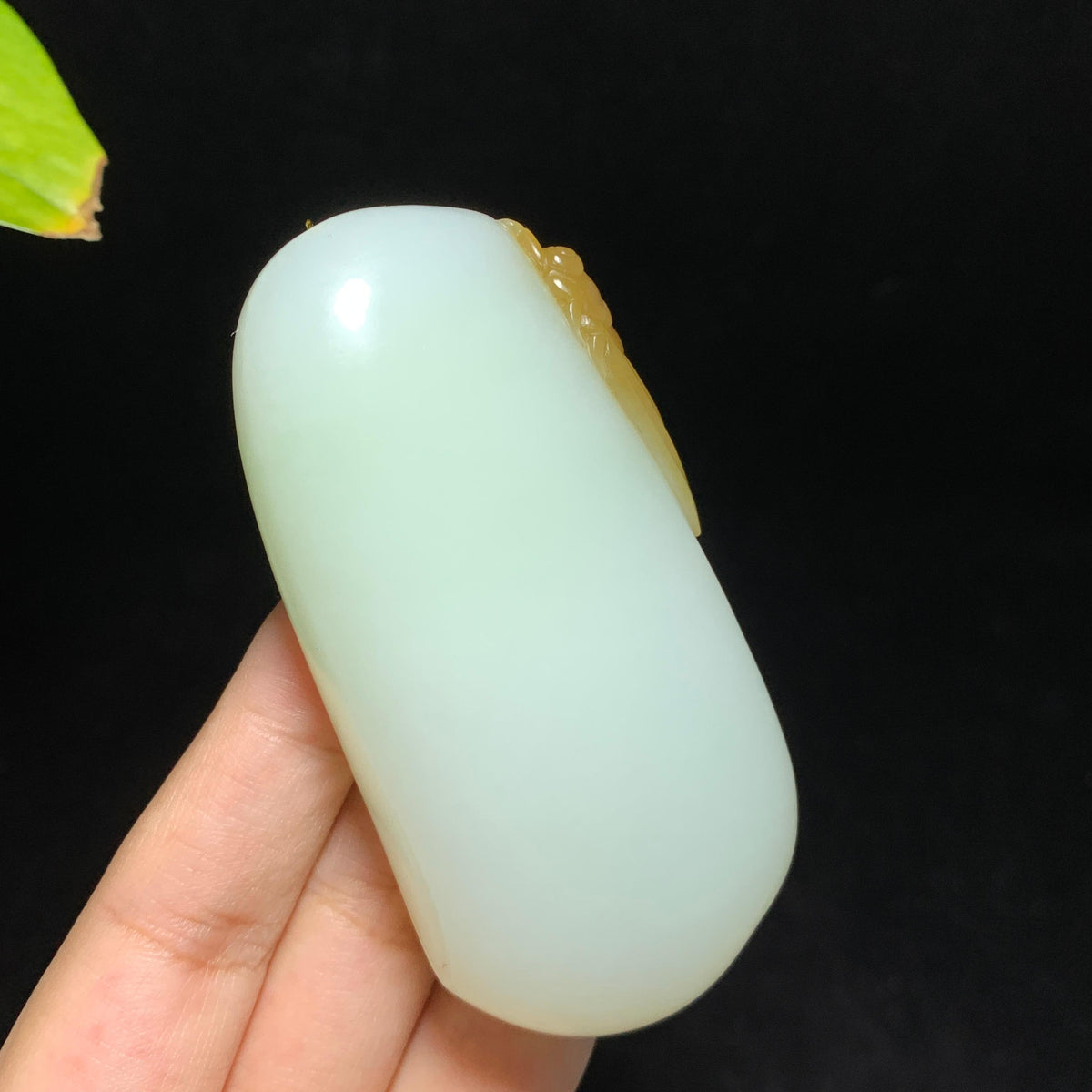 糖白玉一鸣惊人手把件（106.4g）