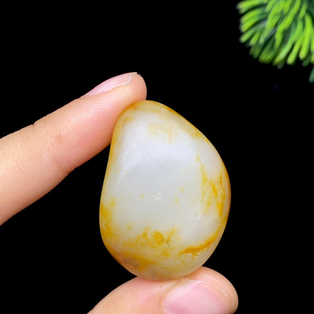 和田玉洒金皮籽料原石（19g）