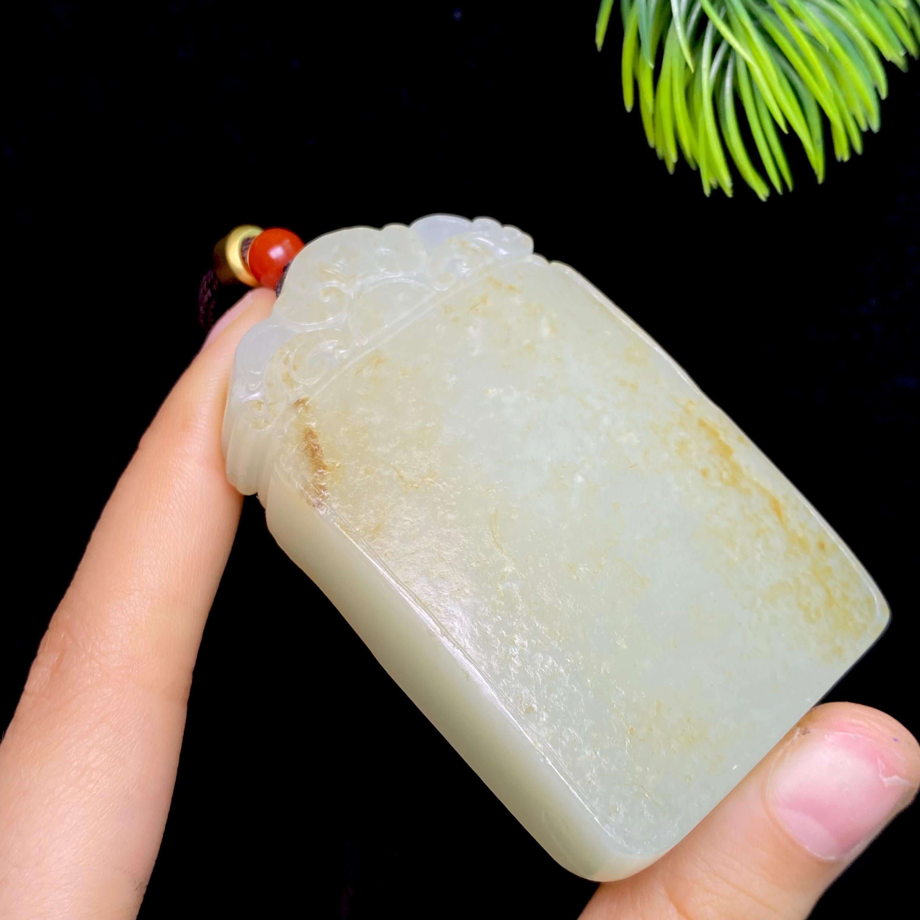 和田玉籽料无事牌（101.8g）