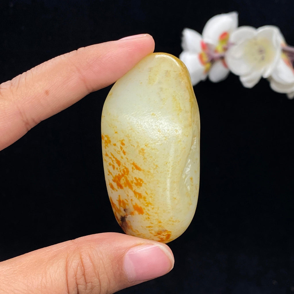 和田玉洒红皮籽料大挂件（52.7g）
