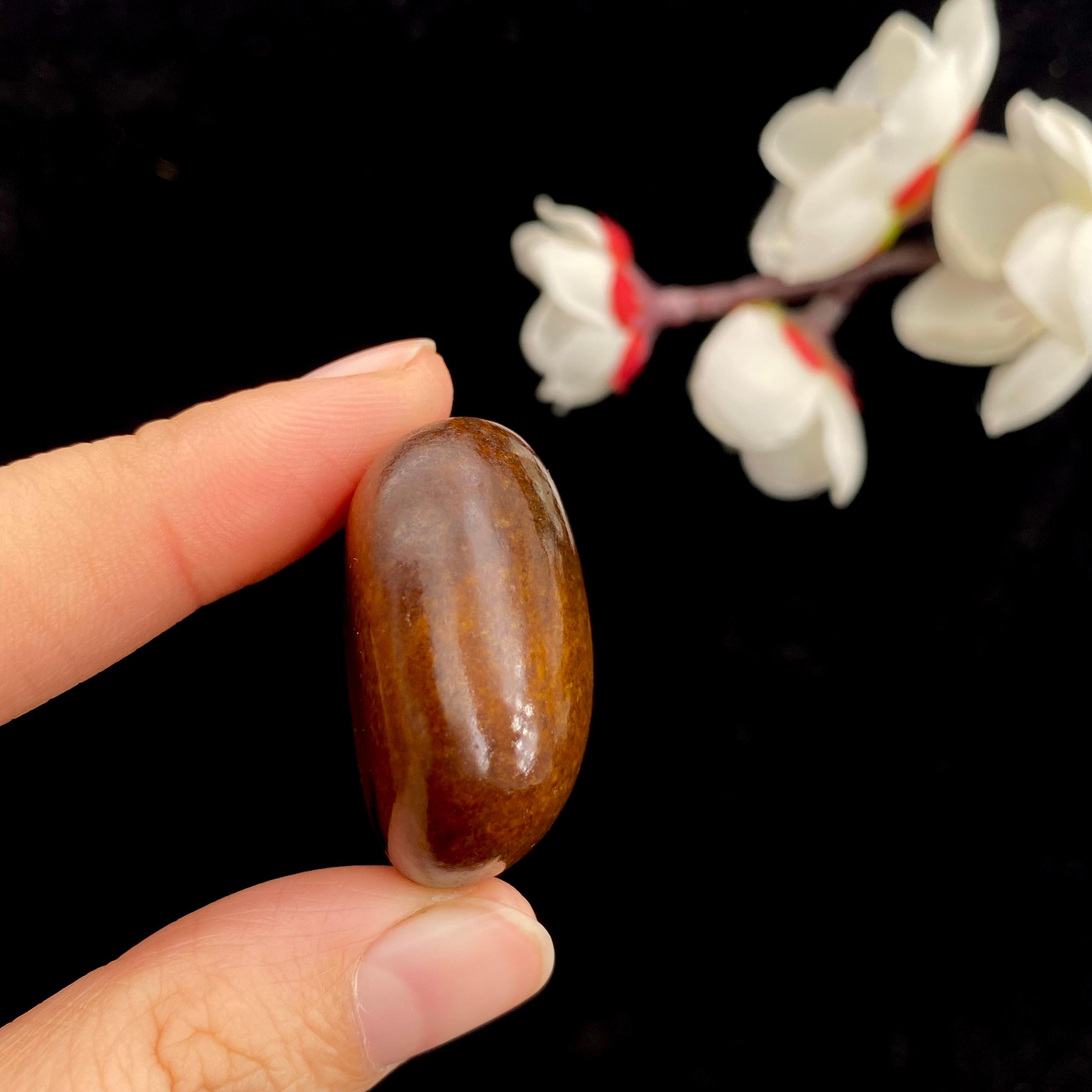 和田玉聚红皮籽料挂件（27.2g）