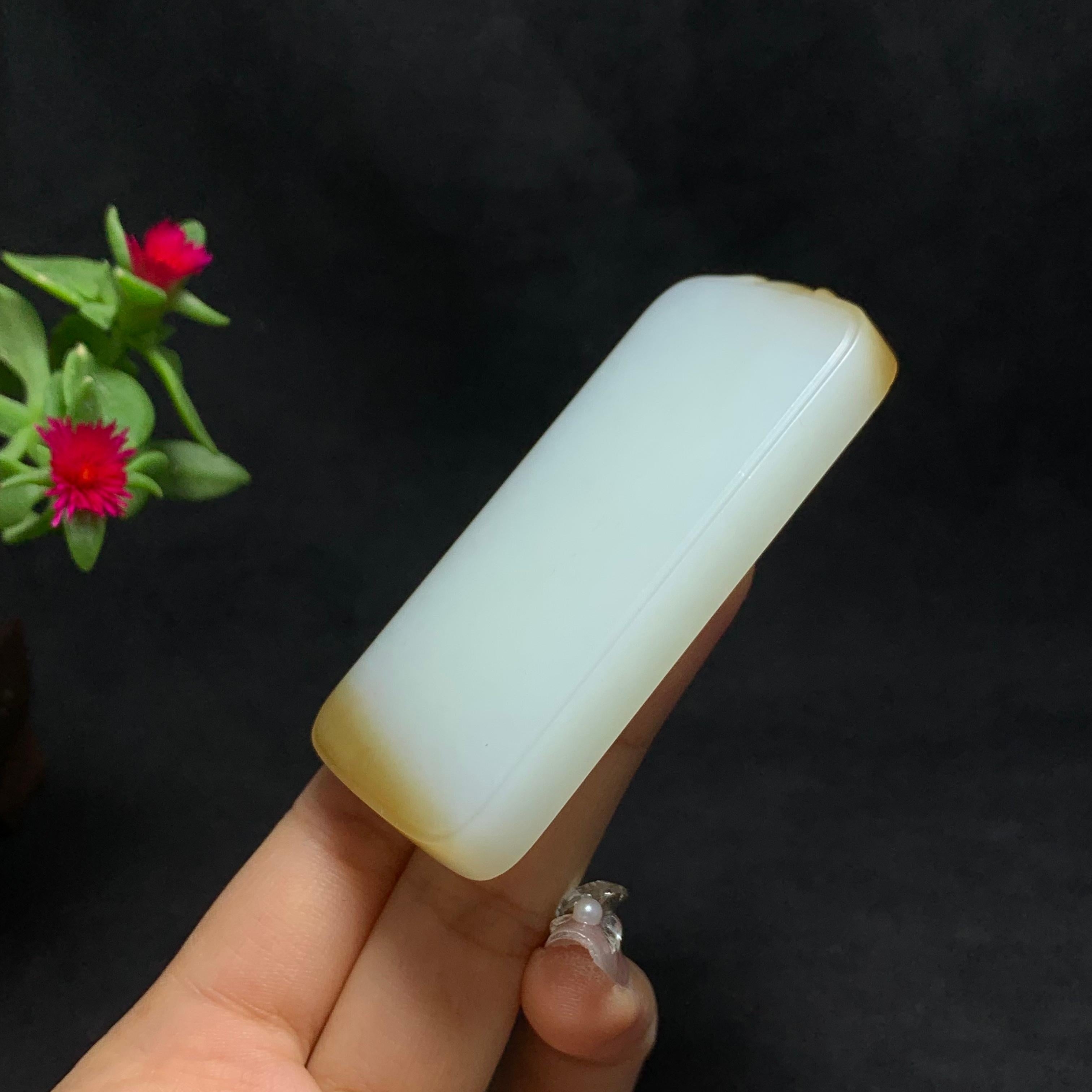 传承级和田糖白玉无事牌（62.8g）