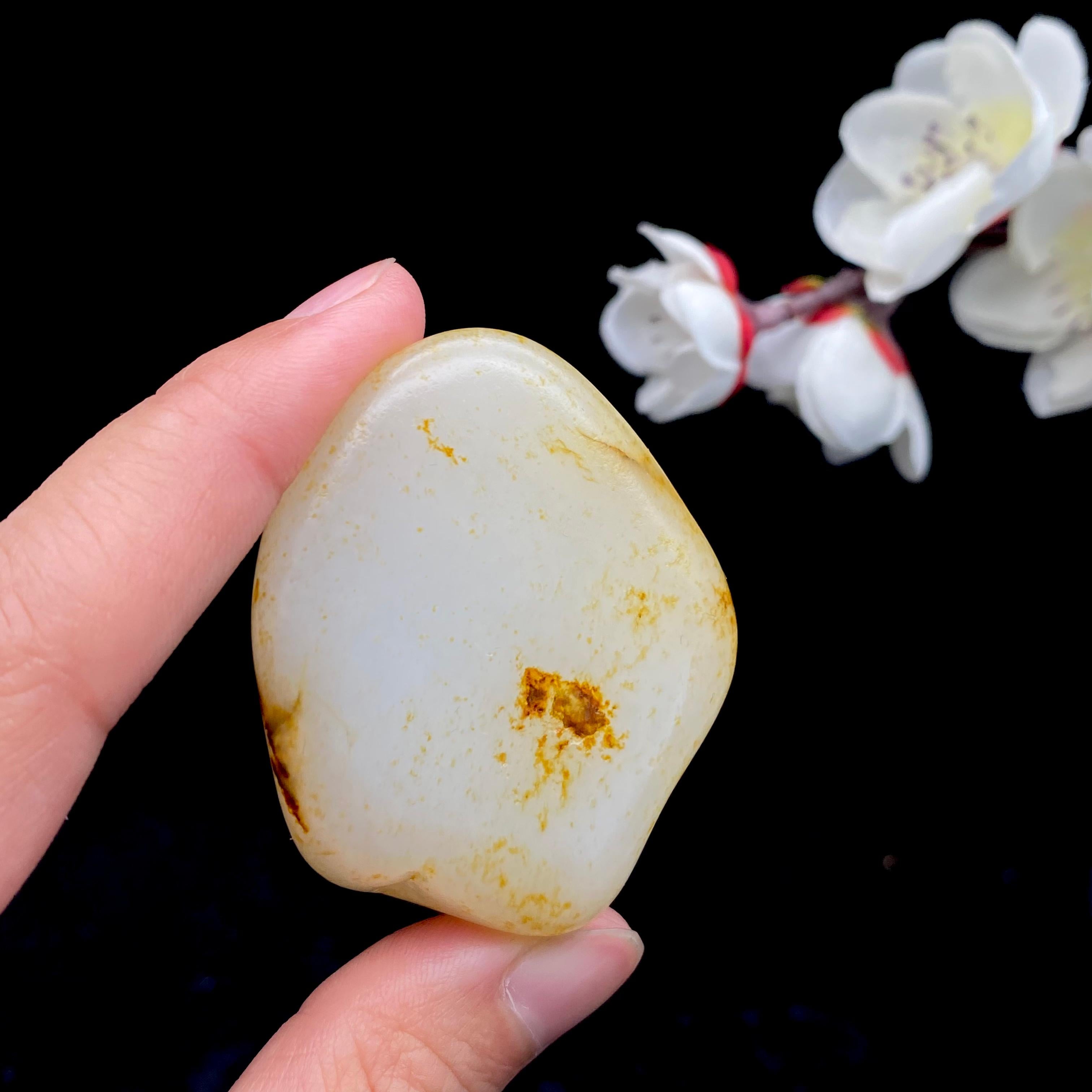 和田玉洒金皮籽料原石（63.6g）