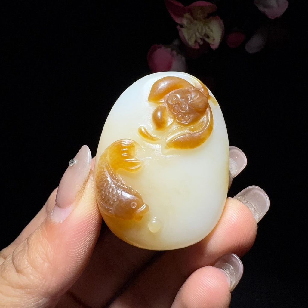 和田玉糖白挂件连年有余（38.7g）