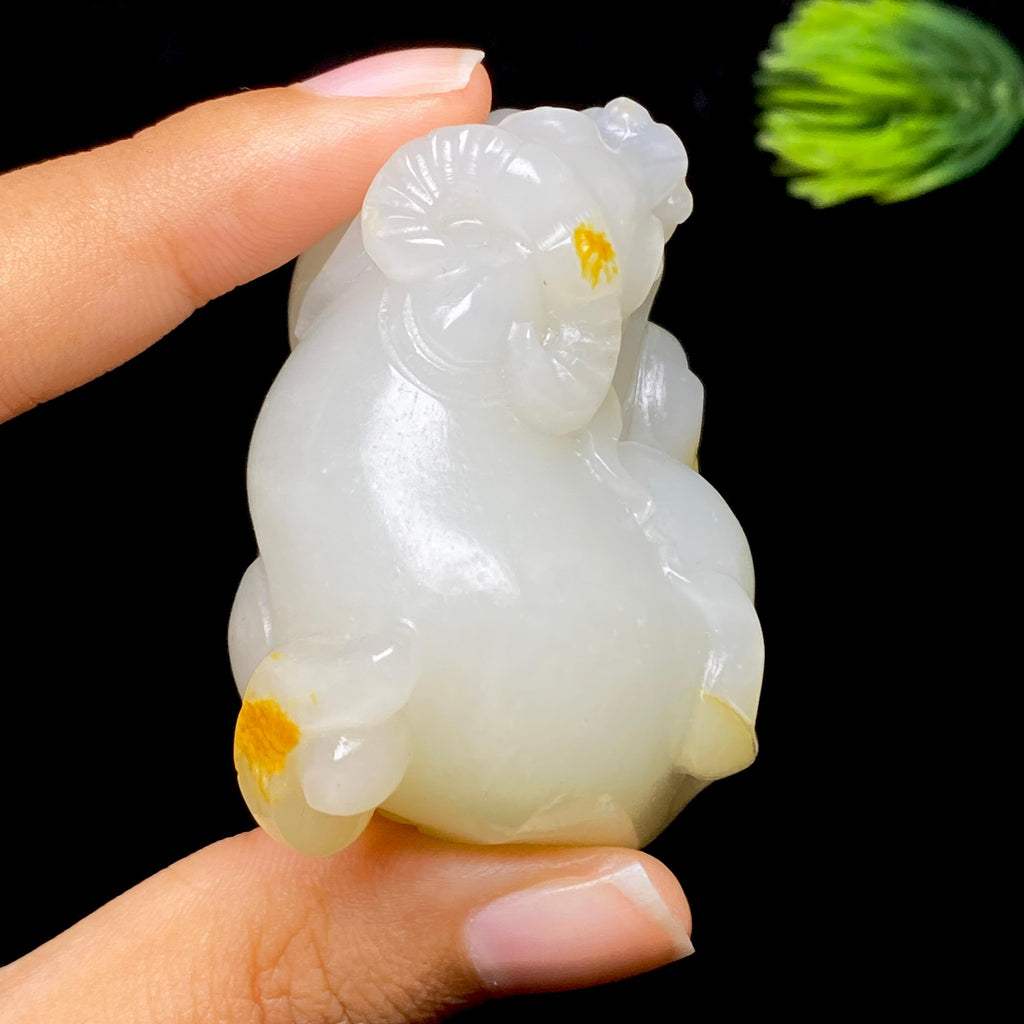 和田玉籽料牛气冲天（60.4g）