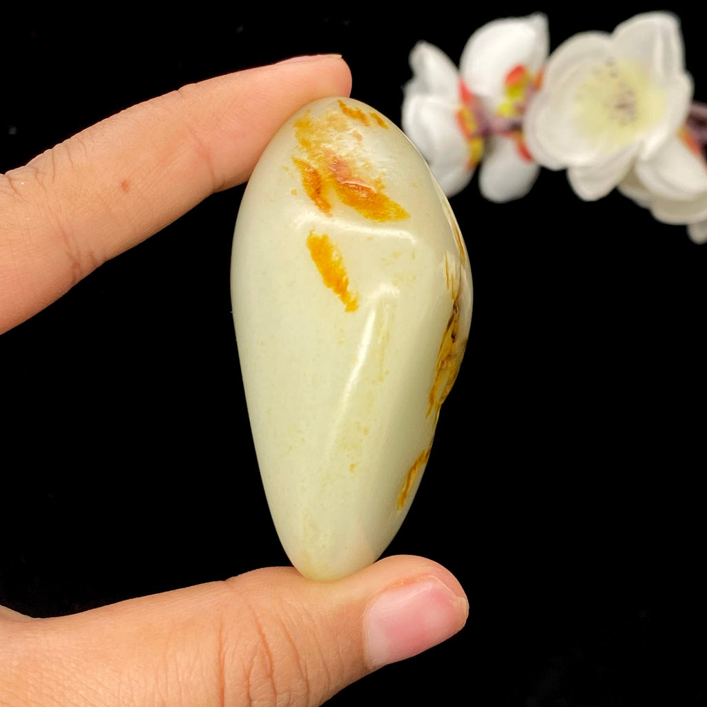 和田玉洒金皮籽料手把件（104.9g）
