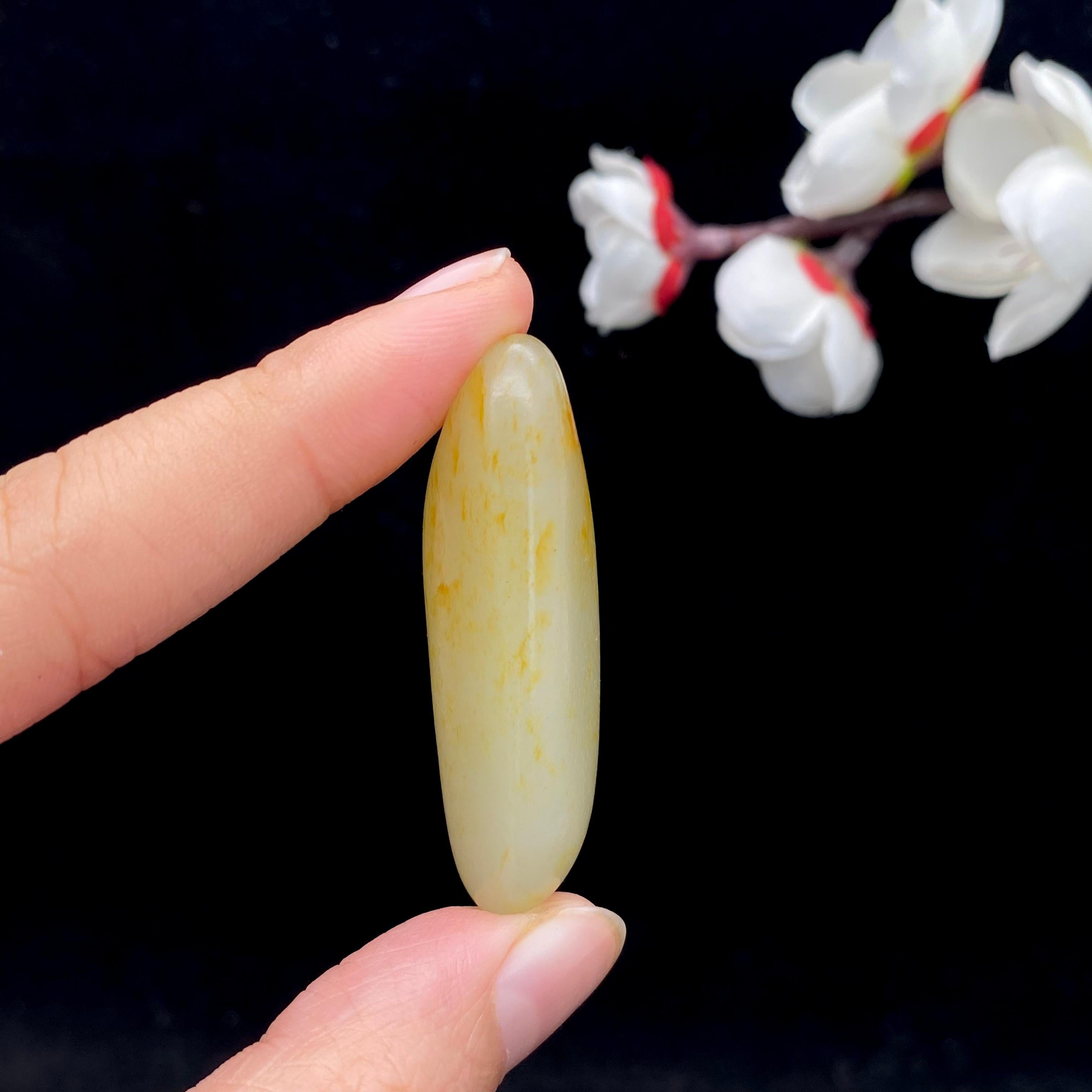 和田玉洒金皮籽料原石（18.7g）