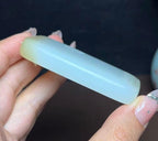 新疆和田玉且末天地糖仿古龙平安无事牌（80.6g）