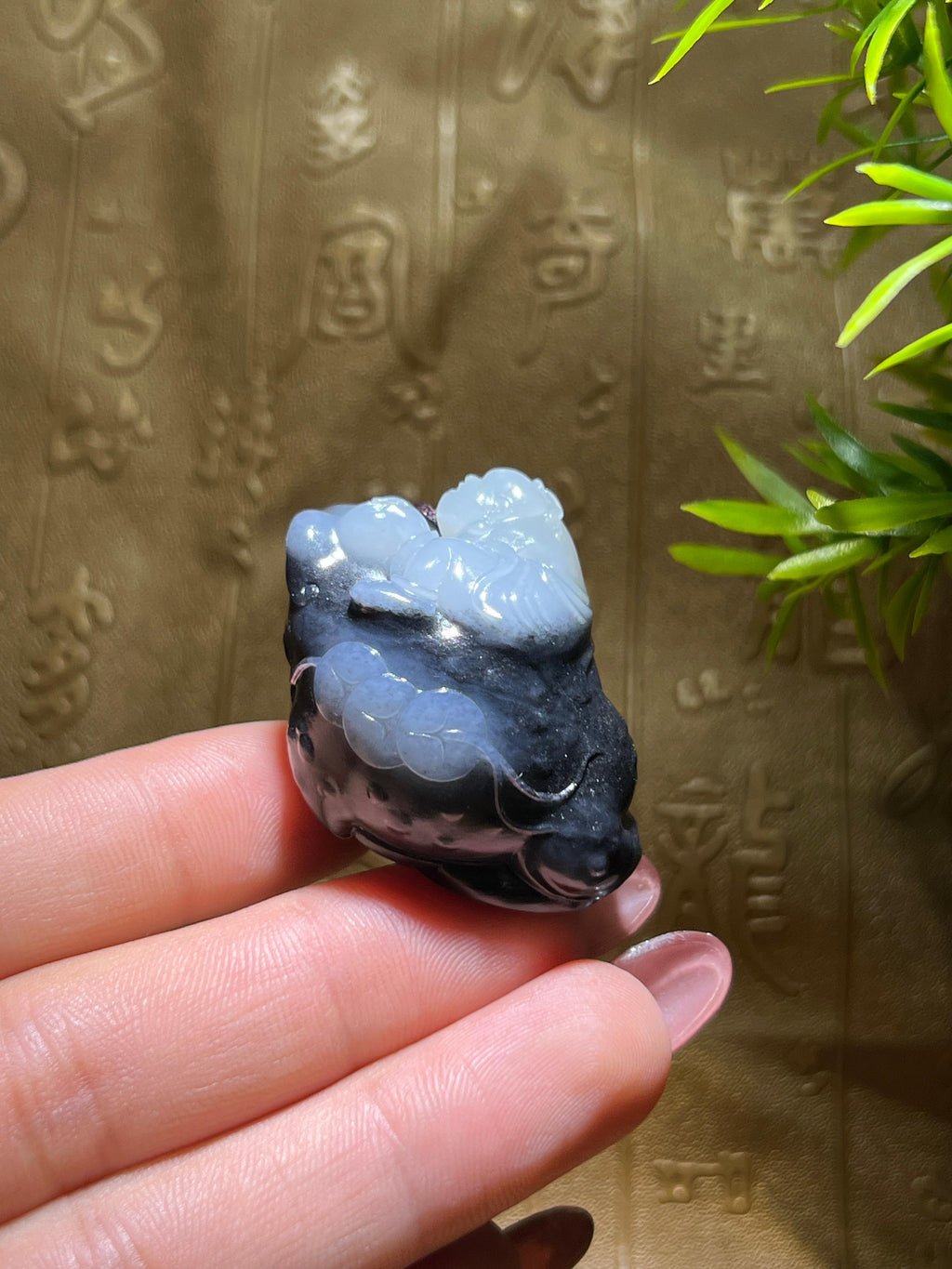 和田青花籽料童子戏金蟾（44.1g）