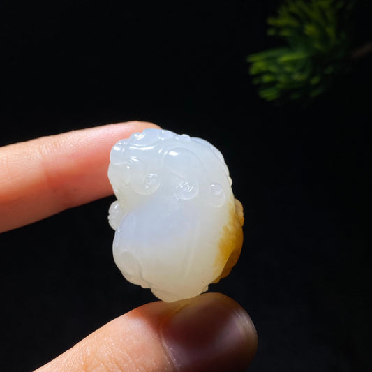 和田玉且末糖白貔貅（19.8g）