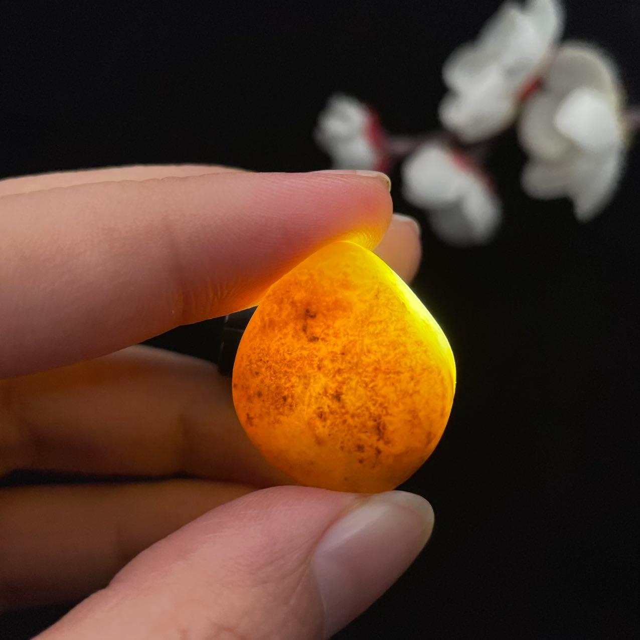 和田玉聚黄皮籽料（8.6g）