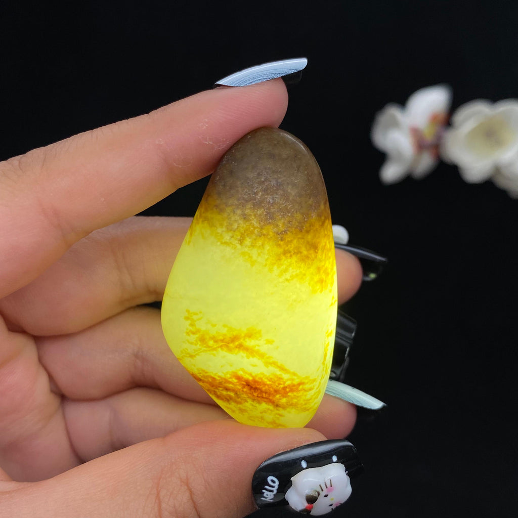 和田玉-秋梨皮籽料挂件（31g）