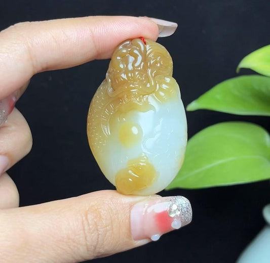 新疆和田玉且末糖羊脂玉望子成龙（39.4g）