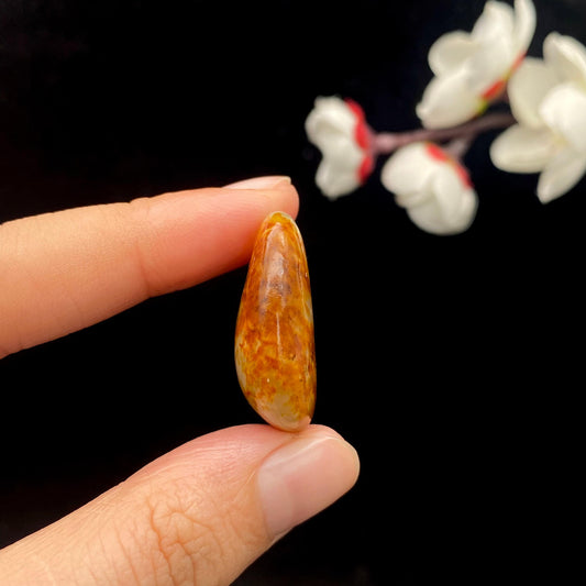 和田玉红皮籽料原石（11.6g）