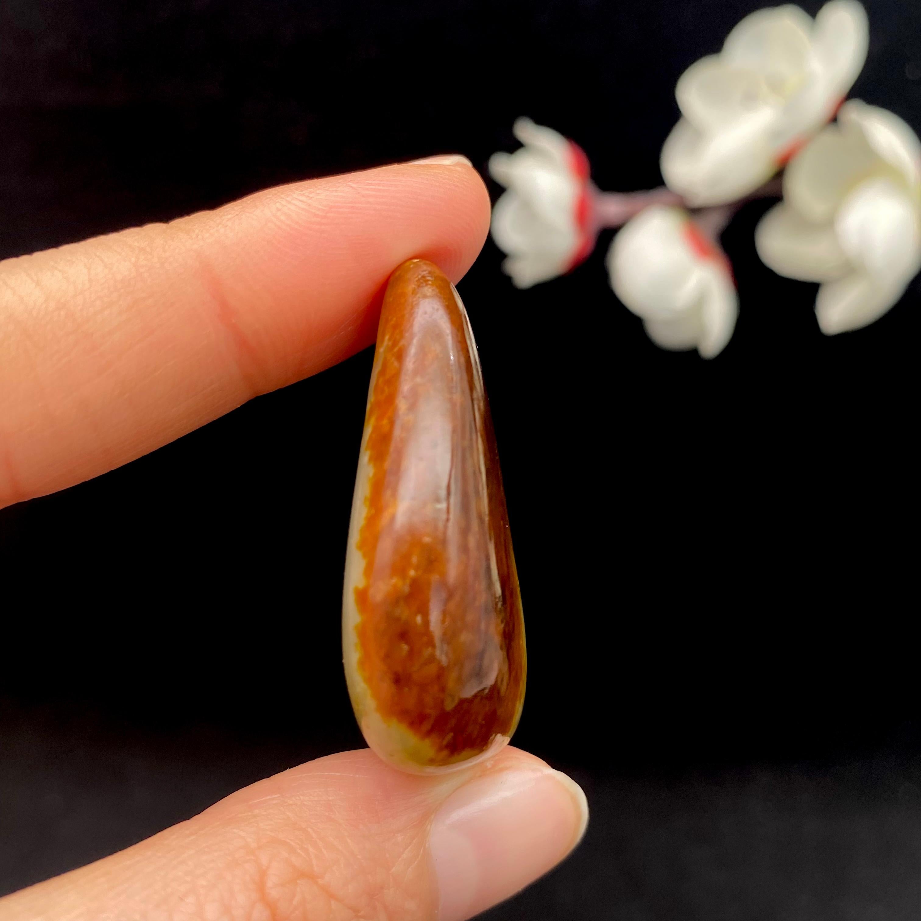 和田玉聚红皮籽料（20.2g）