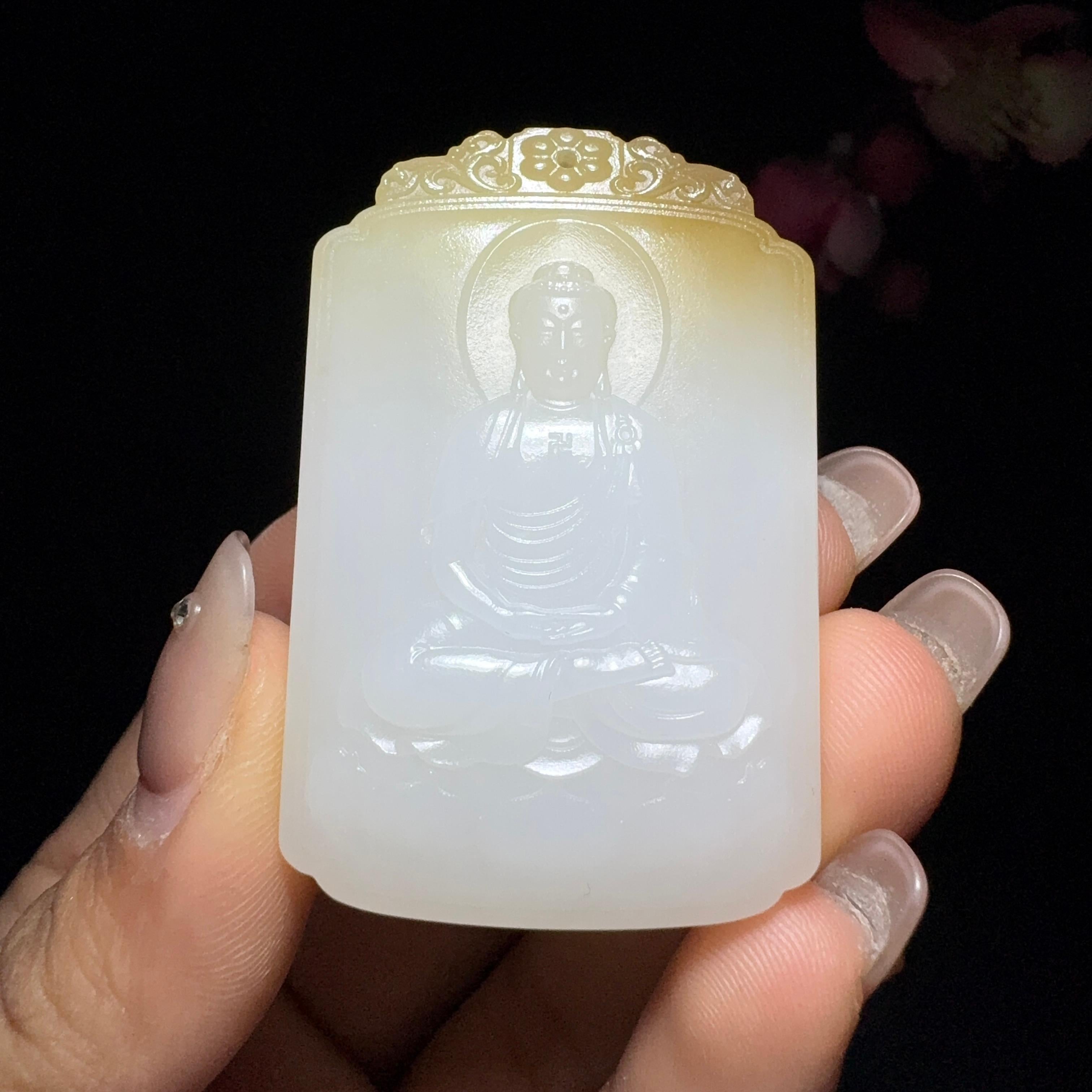 和田玉糖白大日如来挂件（43.4g）