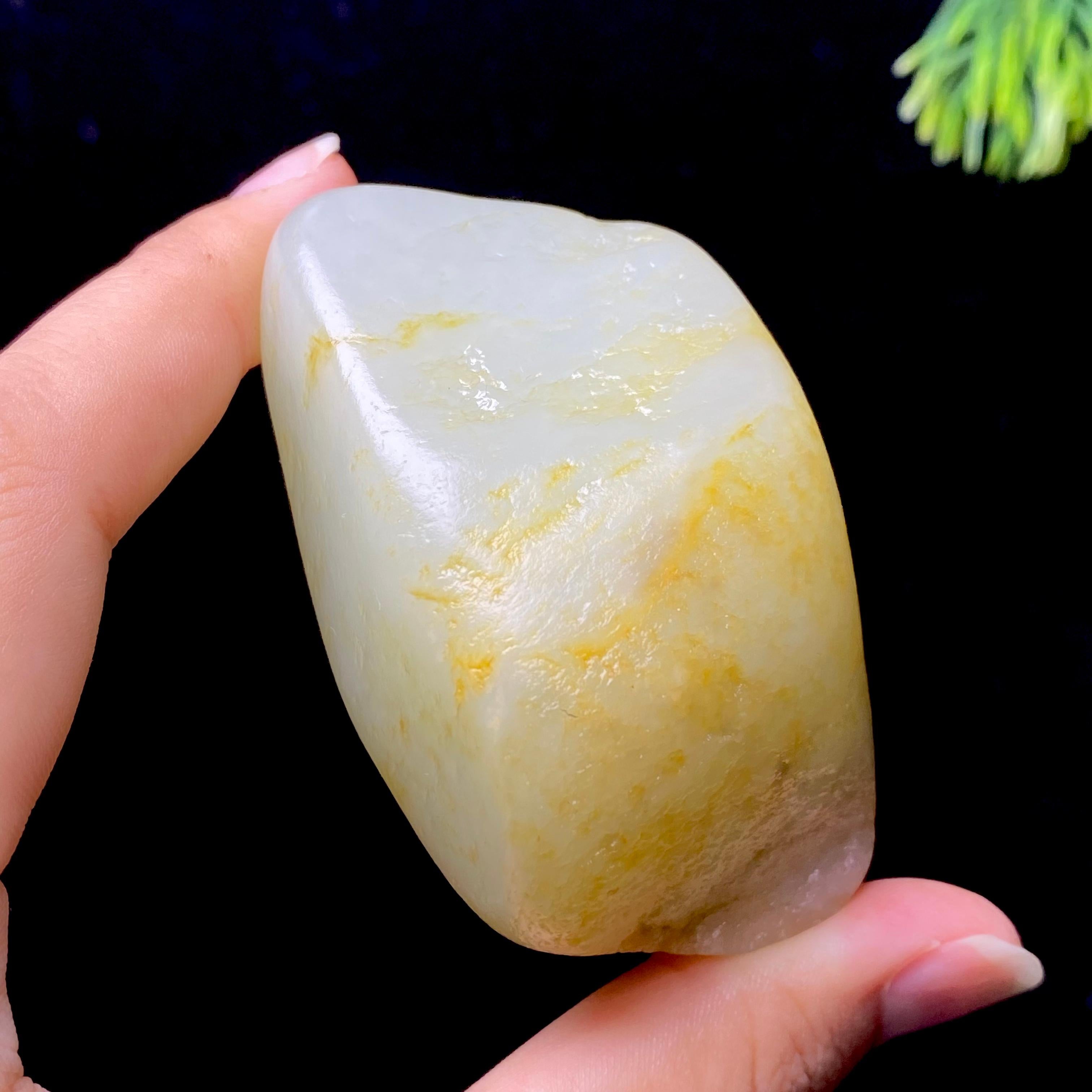 和田玉洒金皮籽料手把件（155.52g）
