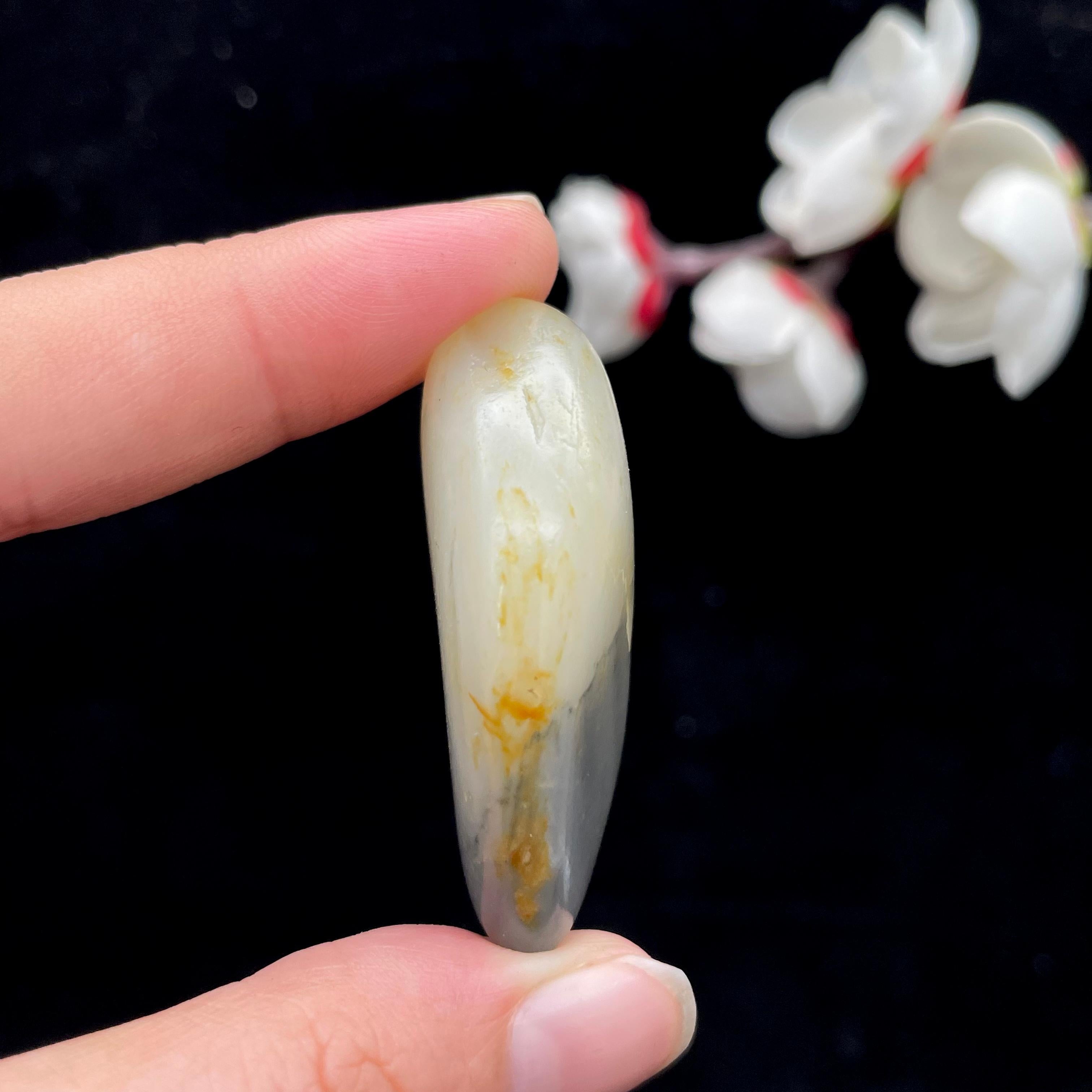 和田玉黄皮青花籽料（22.7g）