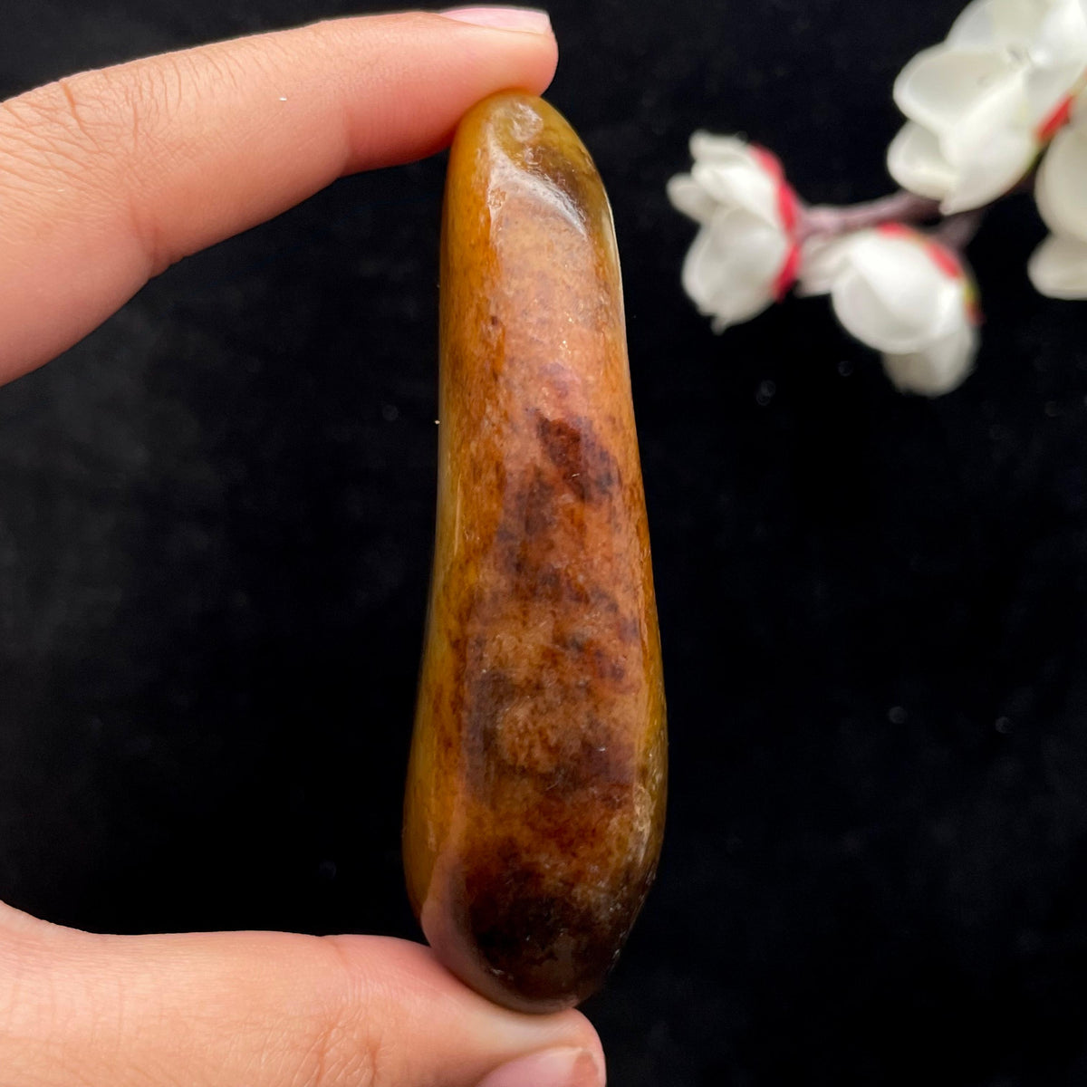 和田玉聚黄皮籽料（107.8g）