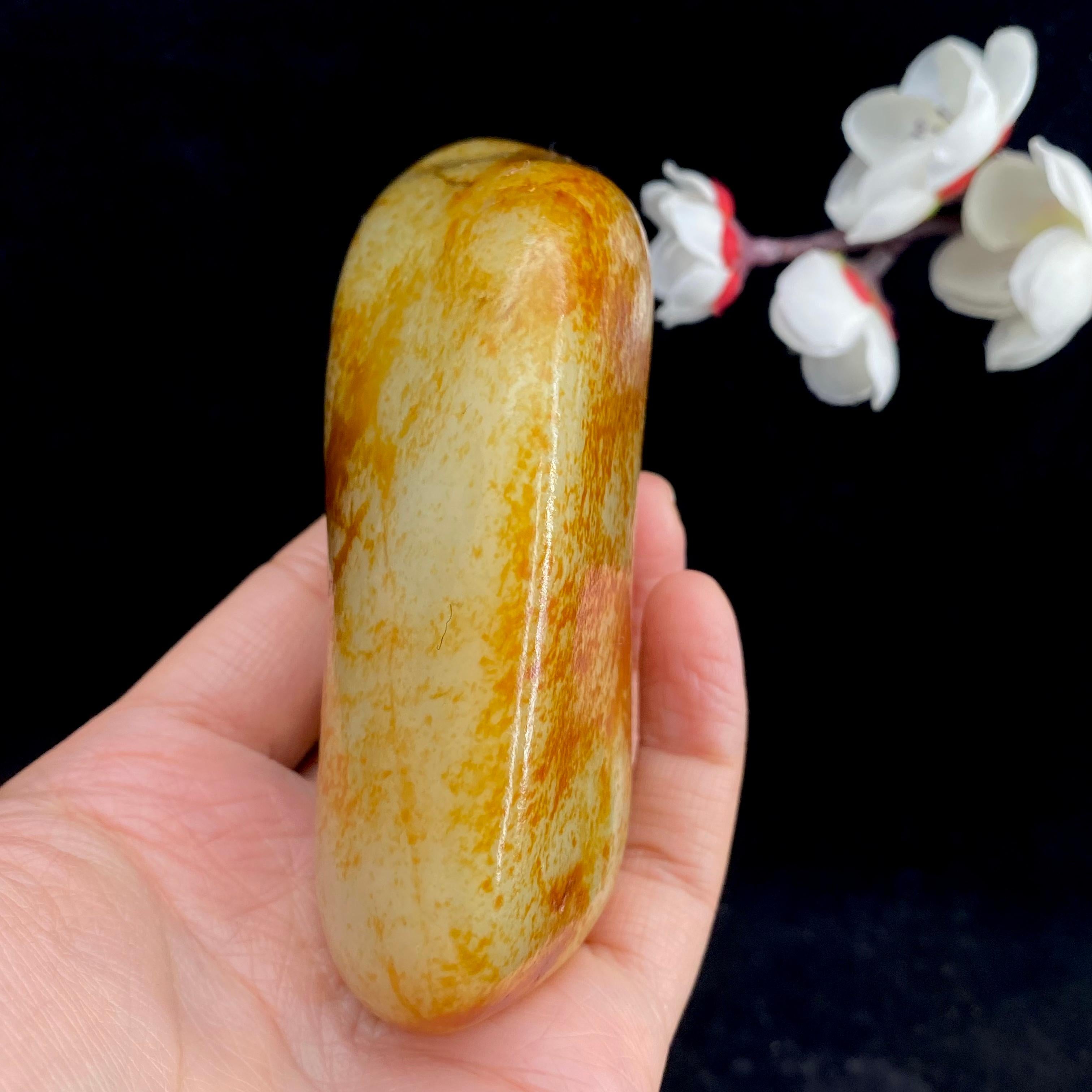 和田玉洒红皮籽料原石（339.4g）