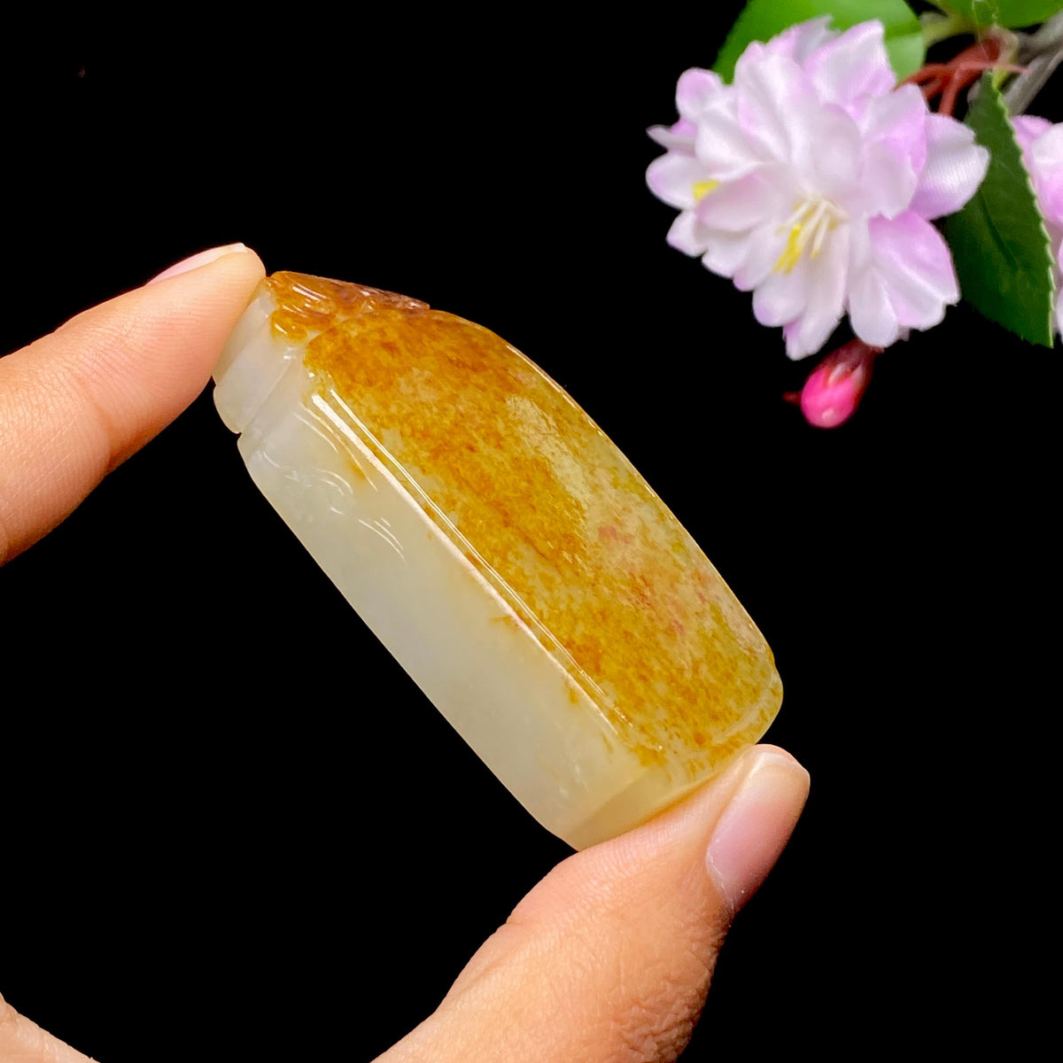和田玉籽料无事牌（65.0g）