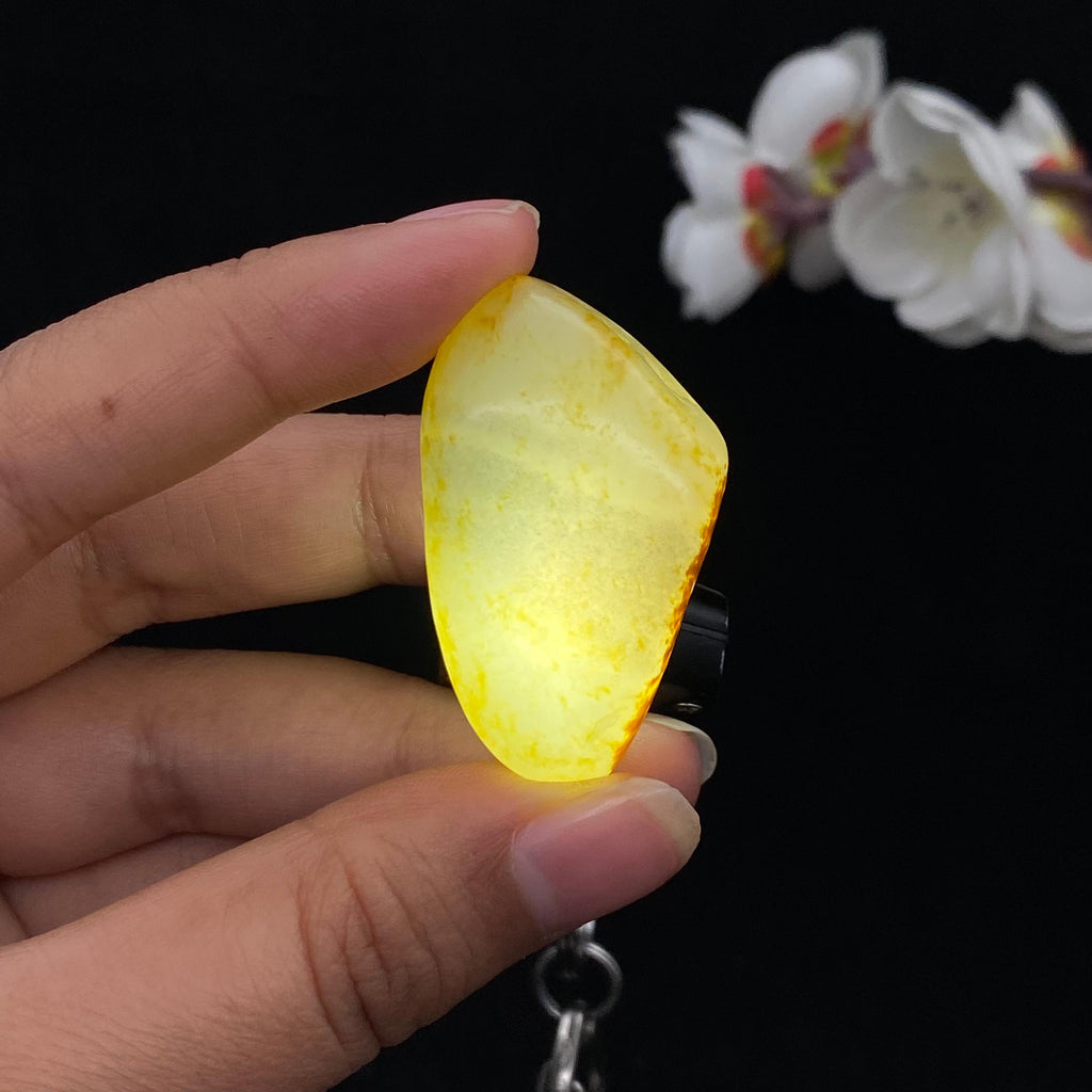 和田玉聚红皮青花底籽料挂件（19.5g）