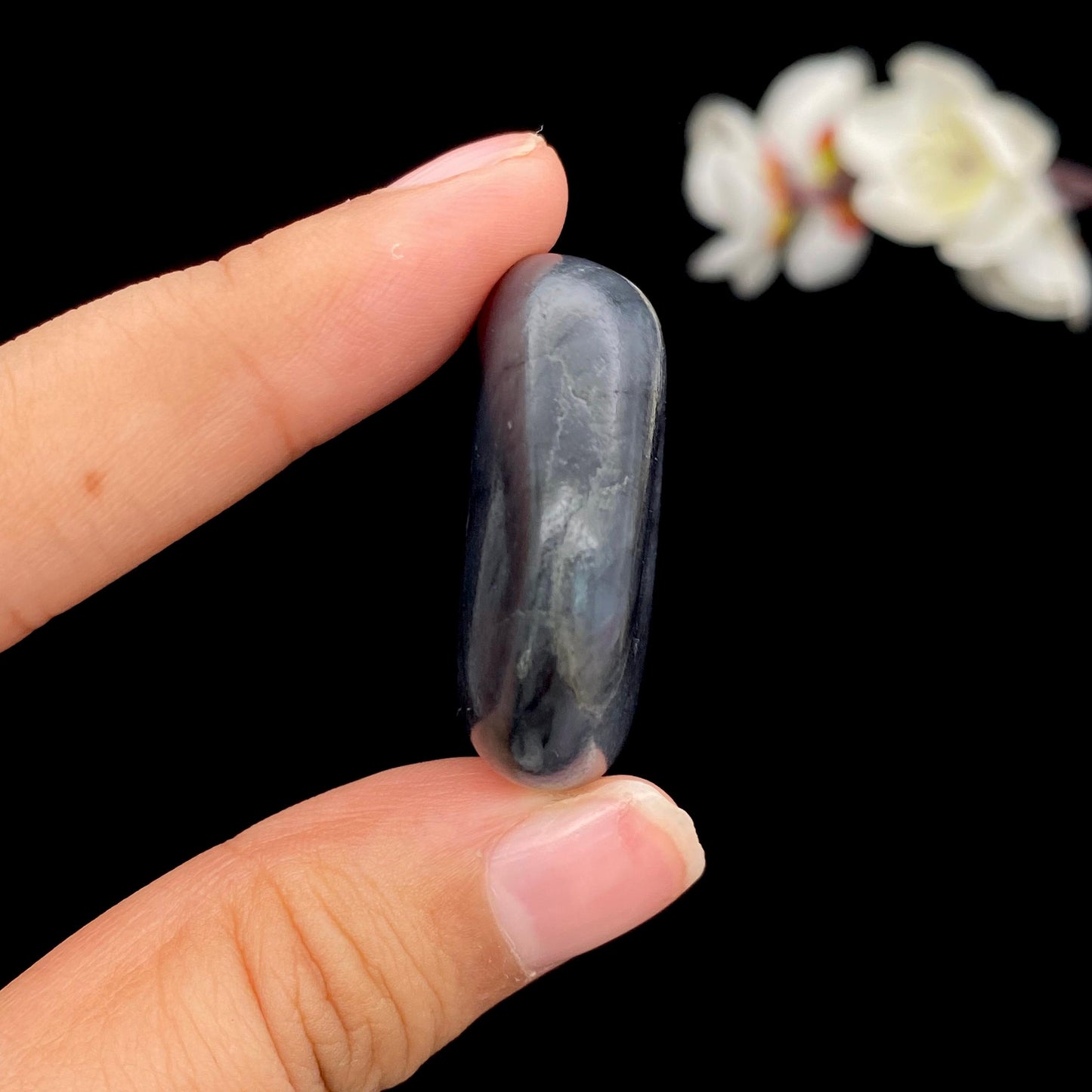 和田玉青花籽料原石（22.7g）