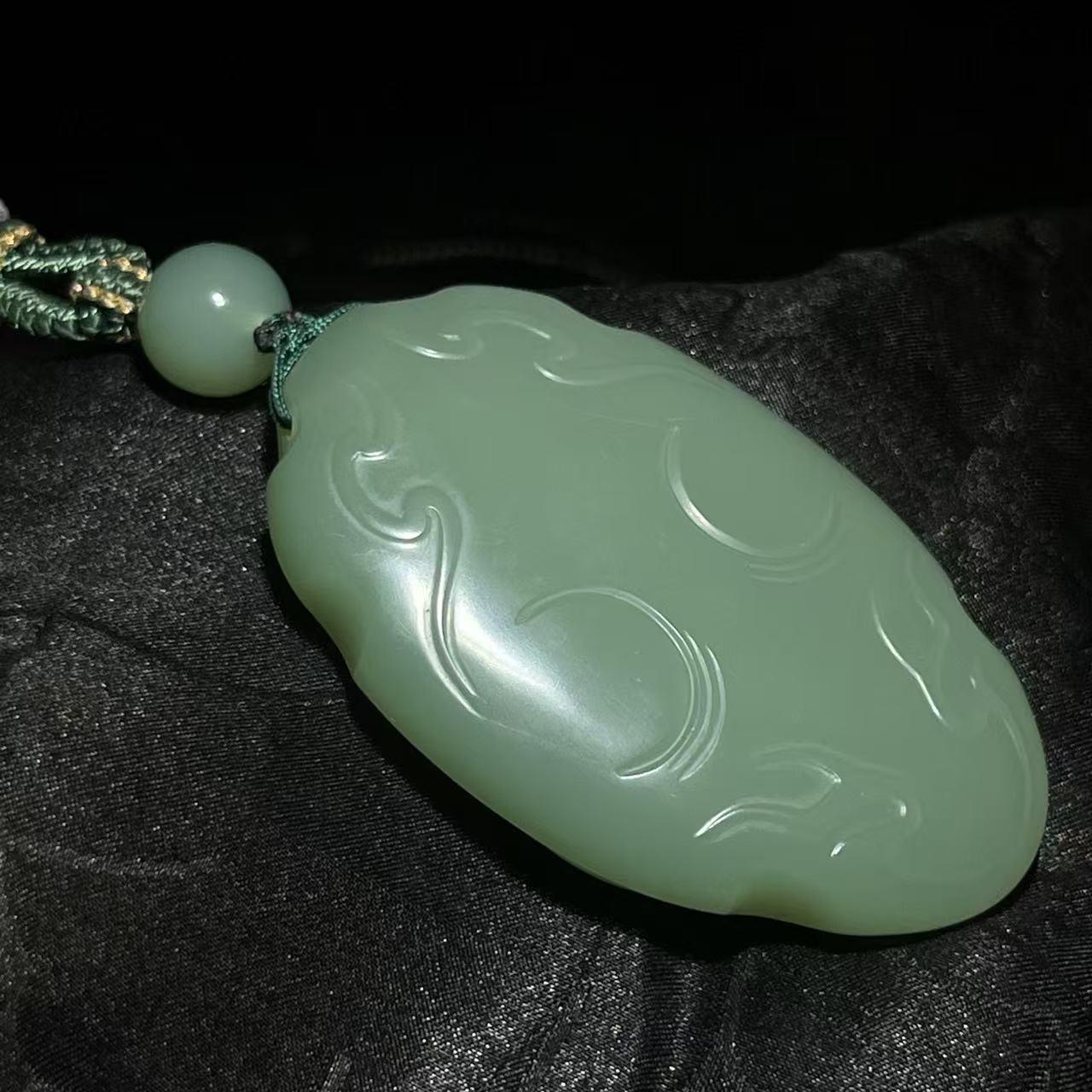 和田玉碧玉粉青守护（47.8g）
