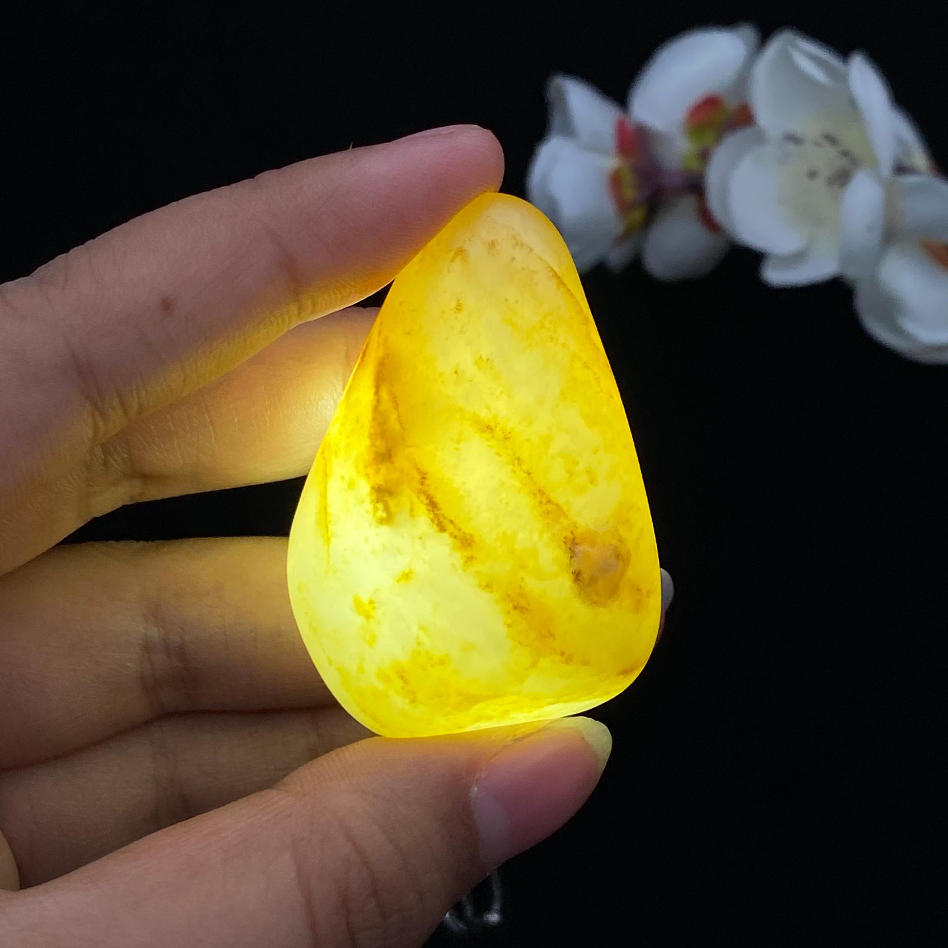 和田玉黄皮籽料原石（41.4g）