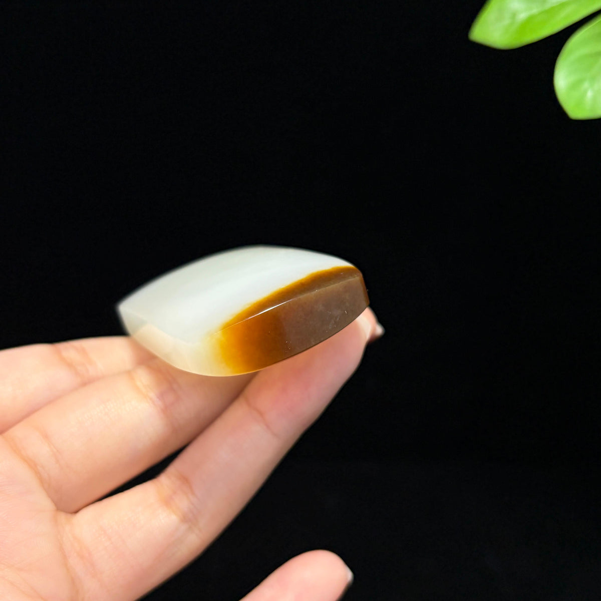 和田山料羊脂糖白玉无事牌（64.0g）