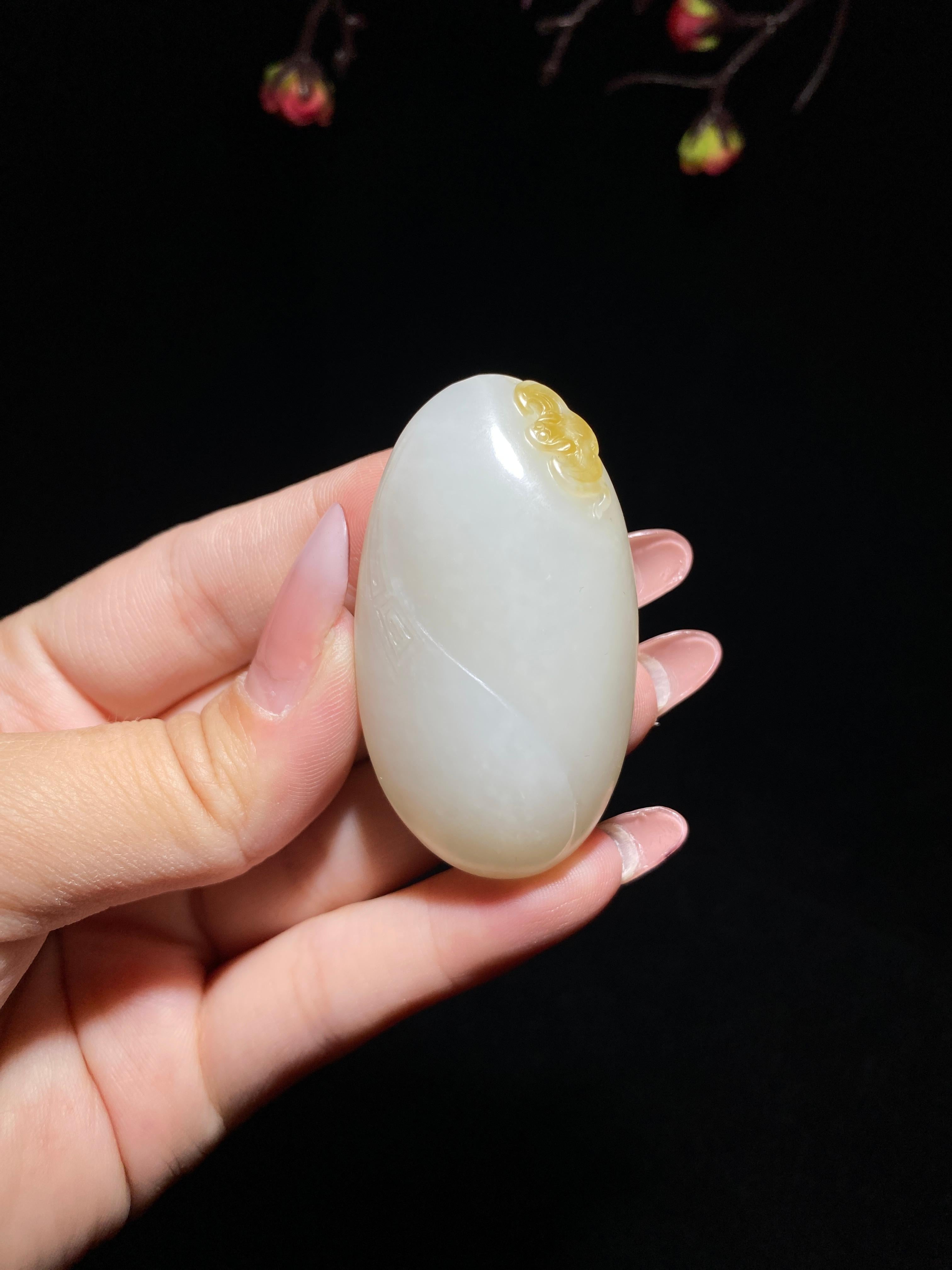 和田玉糖白玉福在眼前（35.3g）