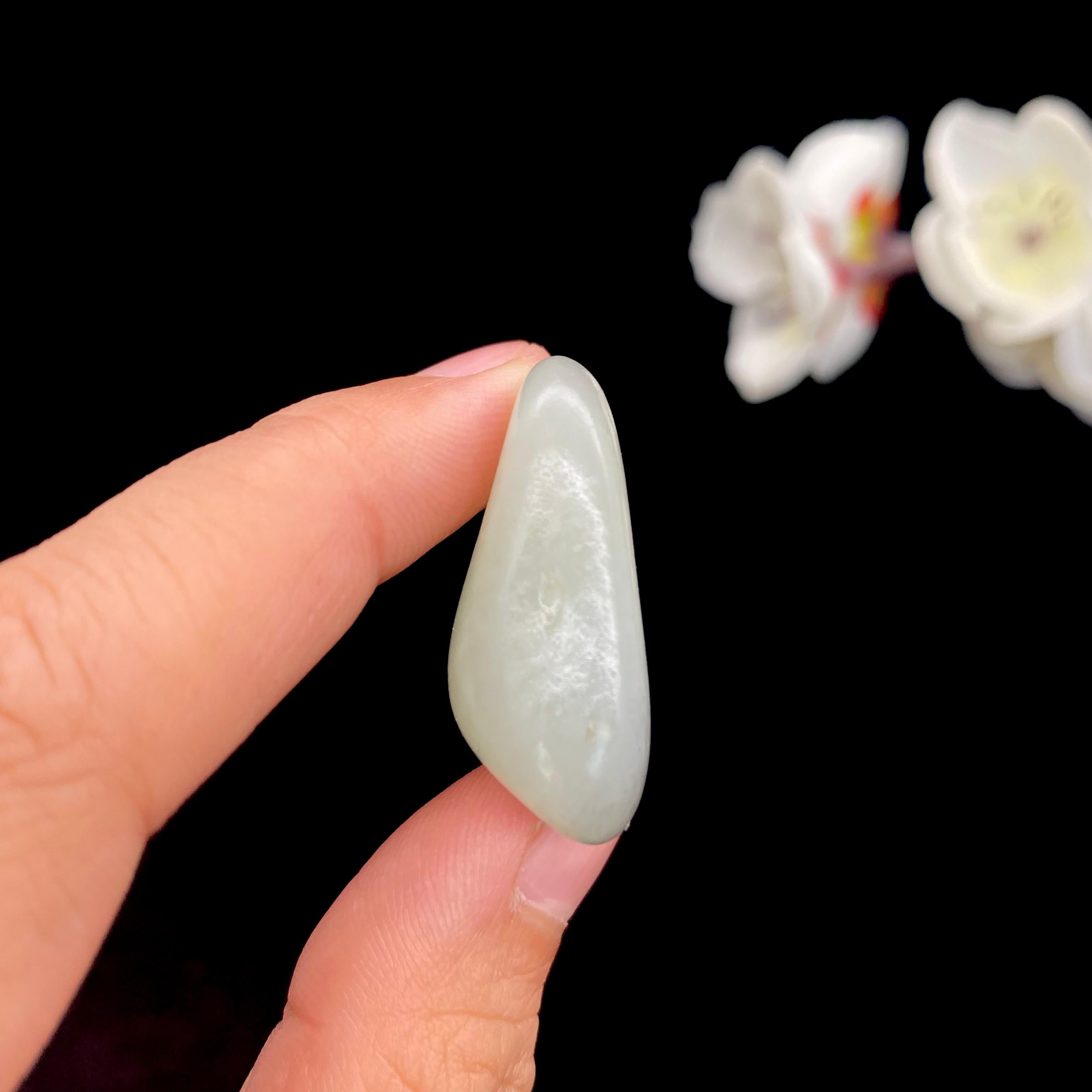 【超值推荐】和田玉青花籽料原石（13g）