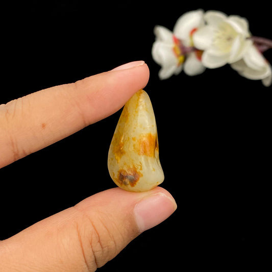 和田玉洒金皮青花底籽料吊坠籽（8.5g）