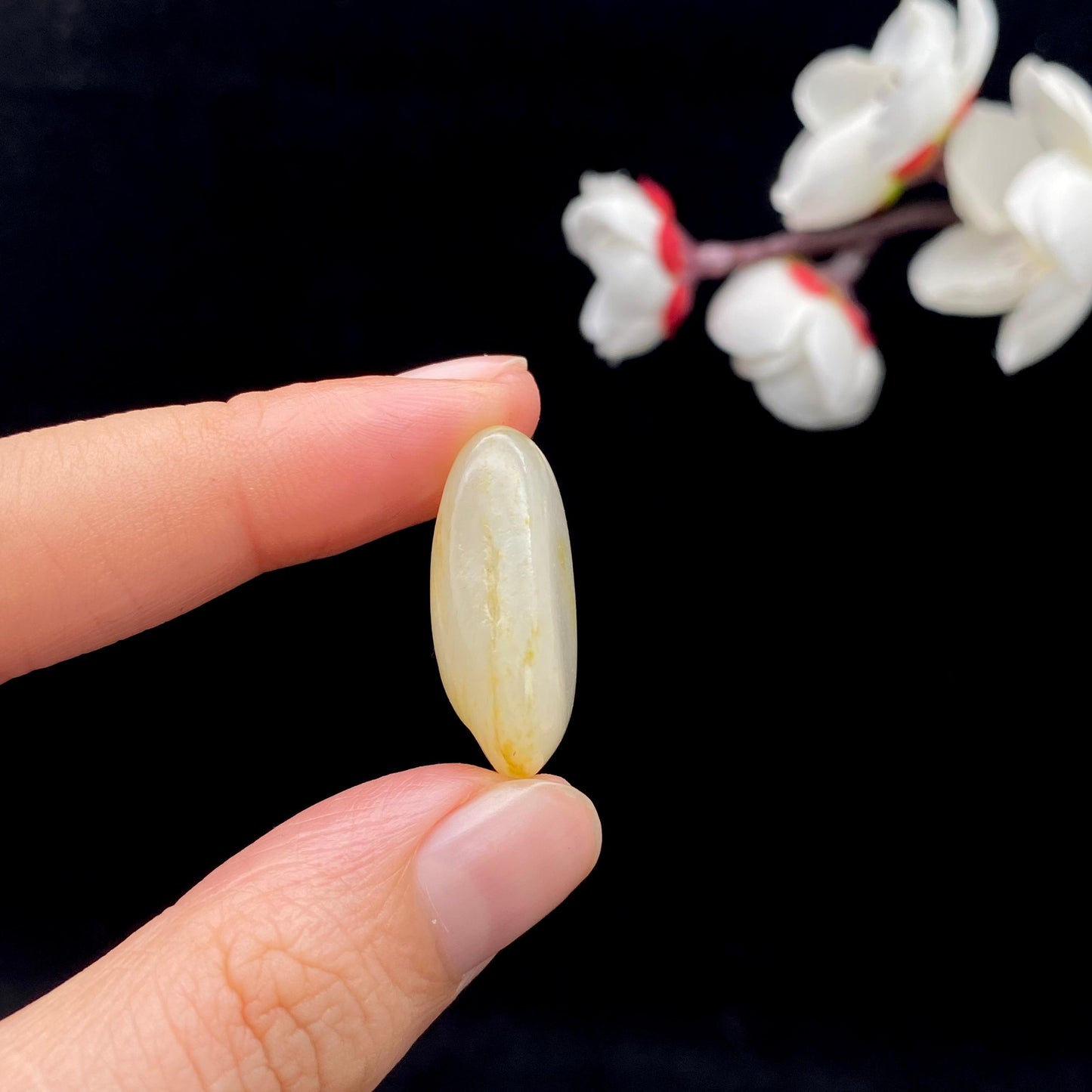 和田玉洒金皮籽料原石（5.7g）