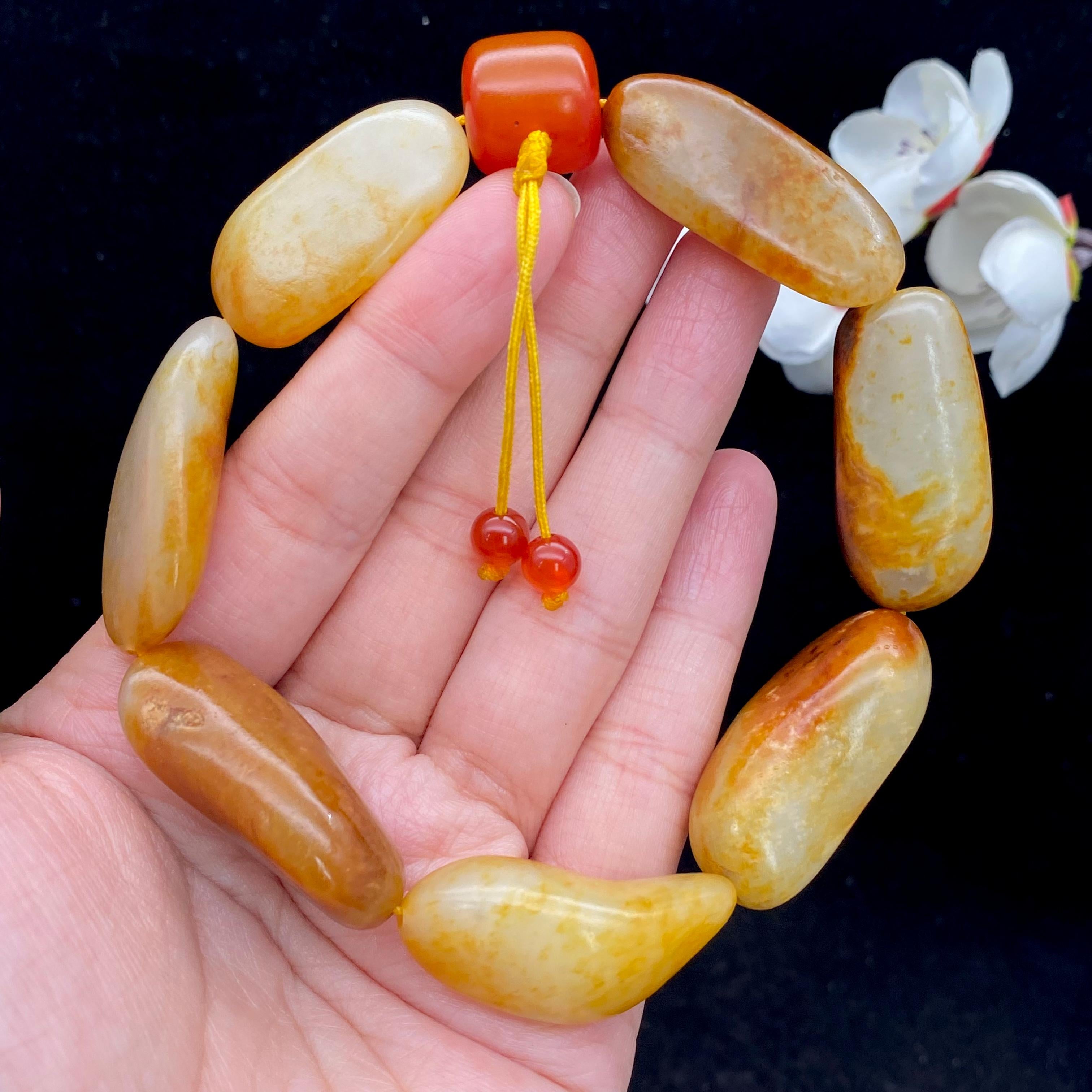 和田玉聚红皮籽料【精品手串】（83.1g）