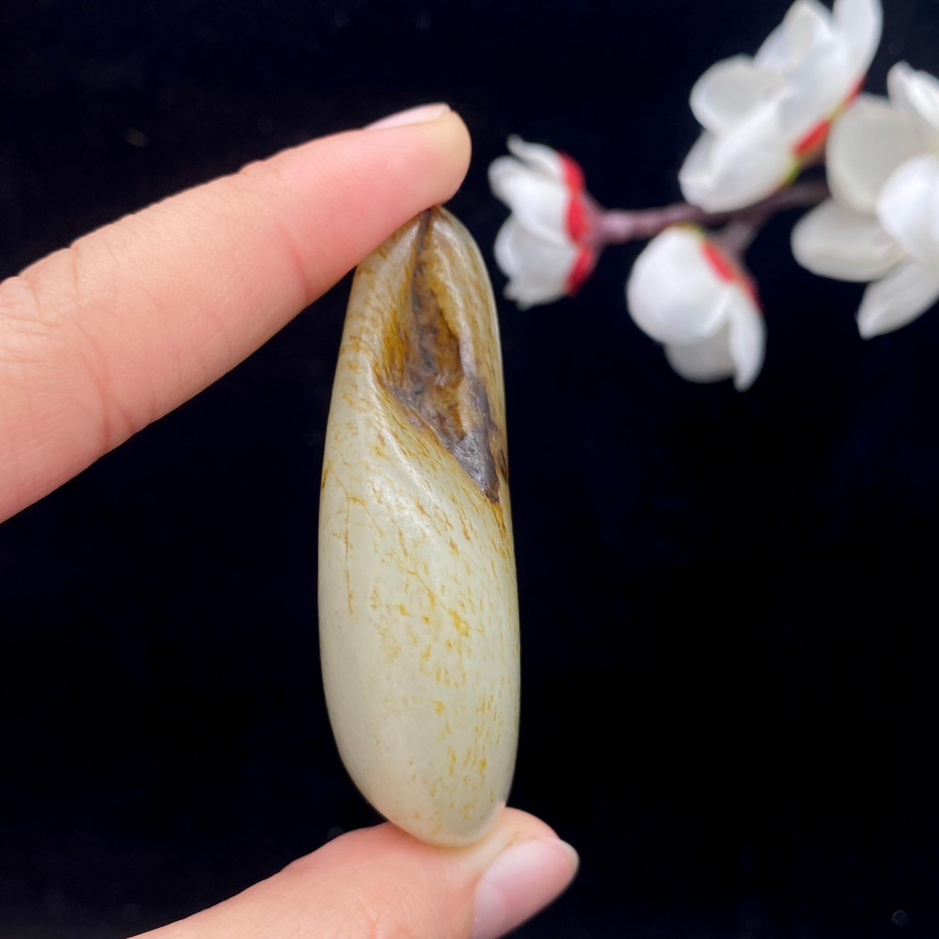 和田玉洒金皮籽料原石（52.2g）