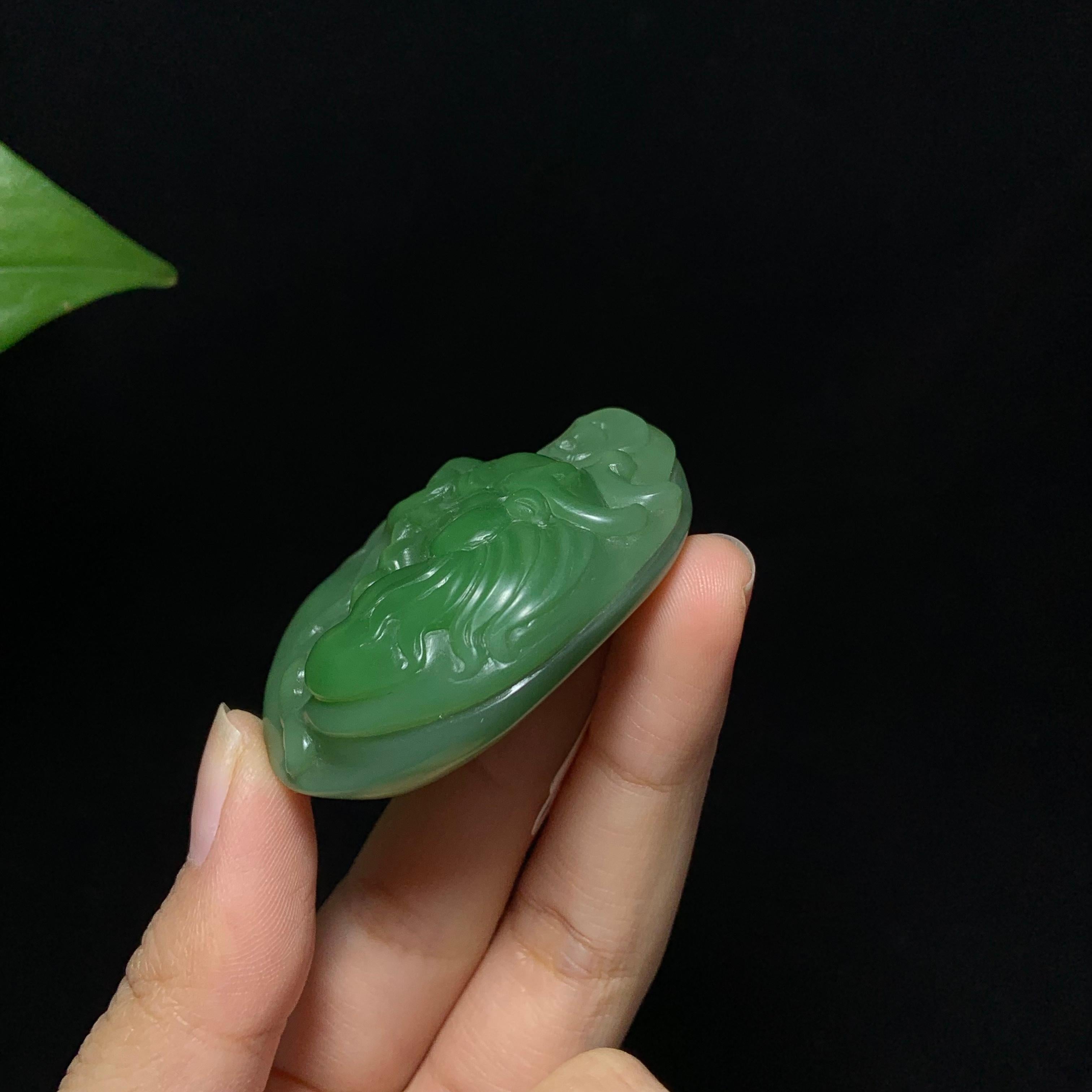 收藏级碧玉粉绿生肖龙挂件（53.0g）