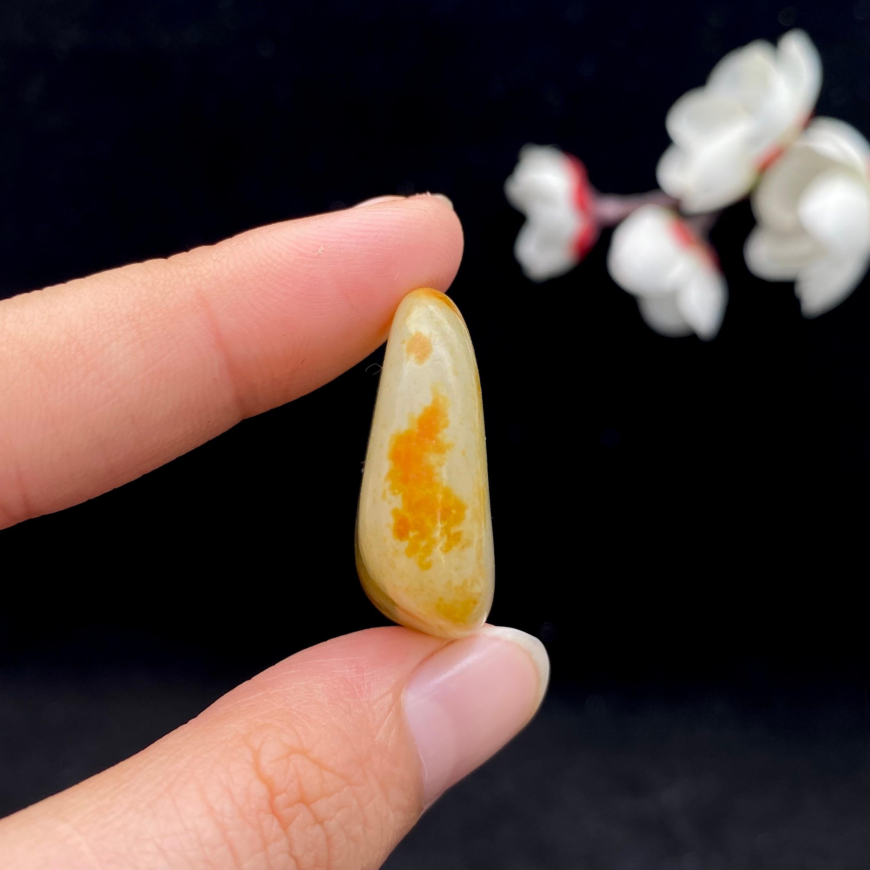 【超值推荐】和田玉洒金皮籽料吊坠籽（11.4g）