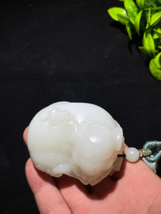 收藏级顶级和田玉羊脂白（封侯拜相）手把（254.0g）