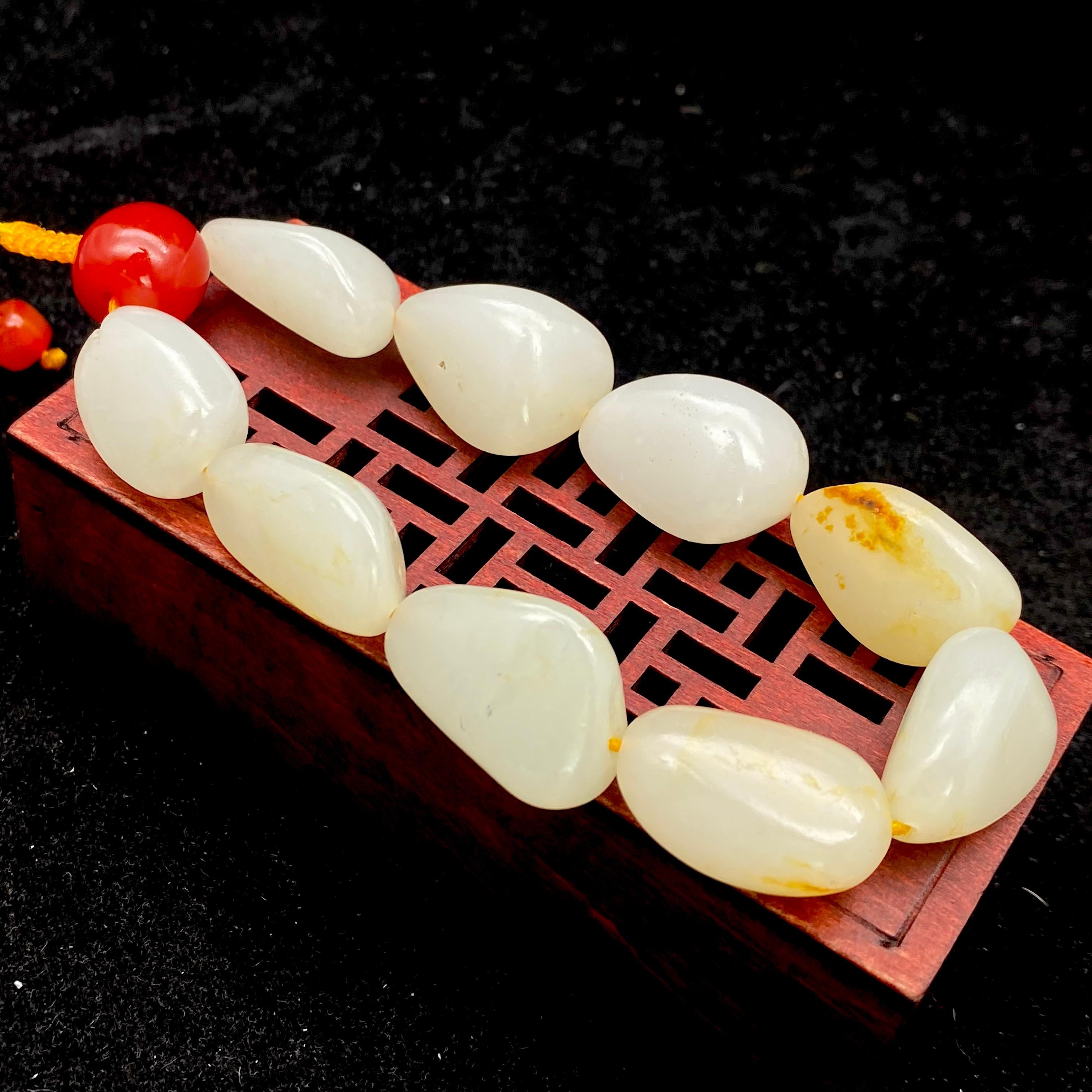 和田玉洒金皮【精品手串】（59.8g）
