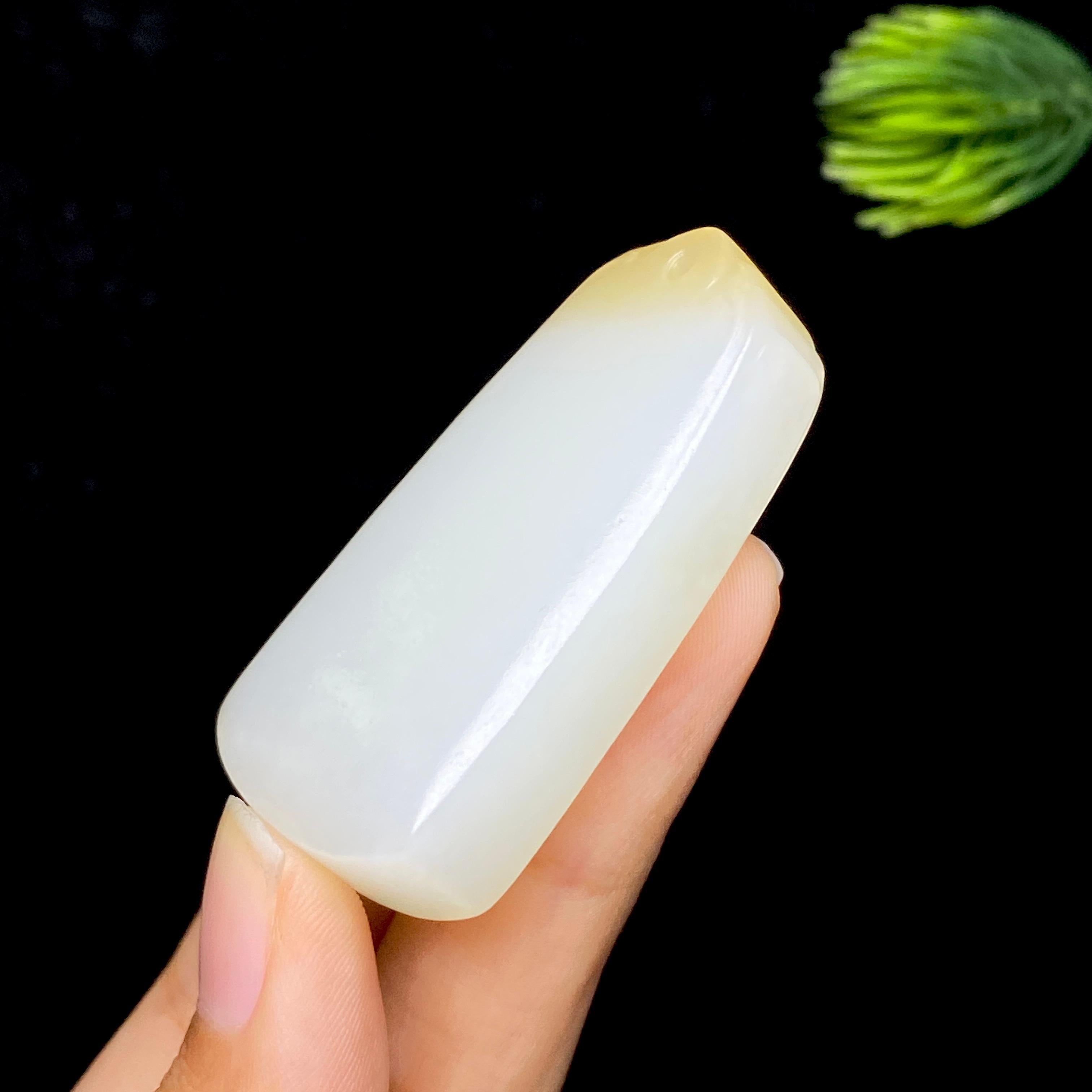 和田玉糖白无事牌（35.7g）