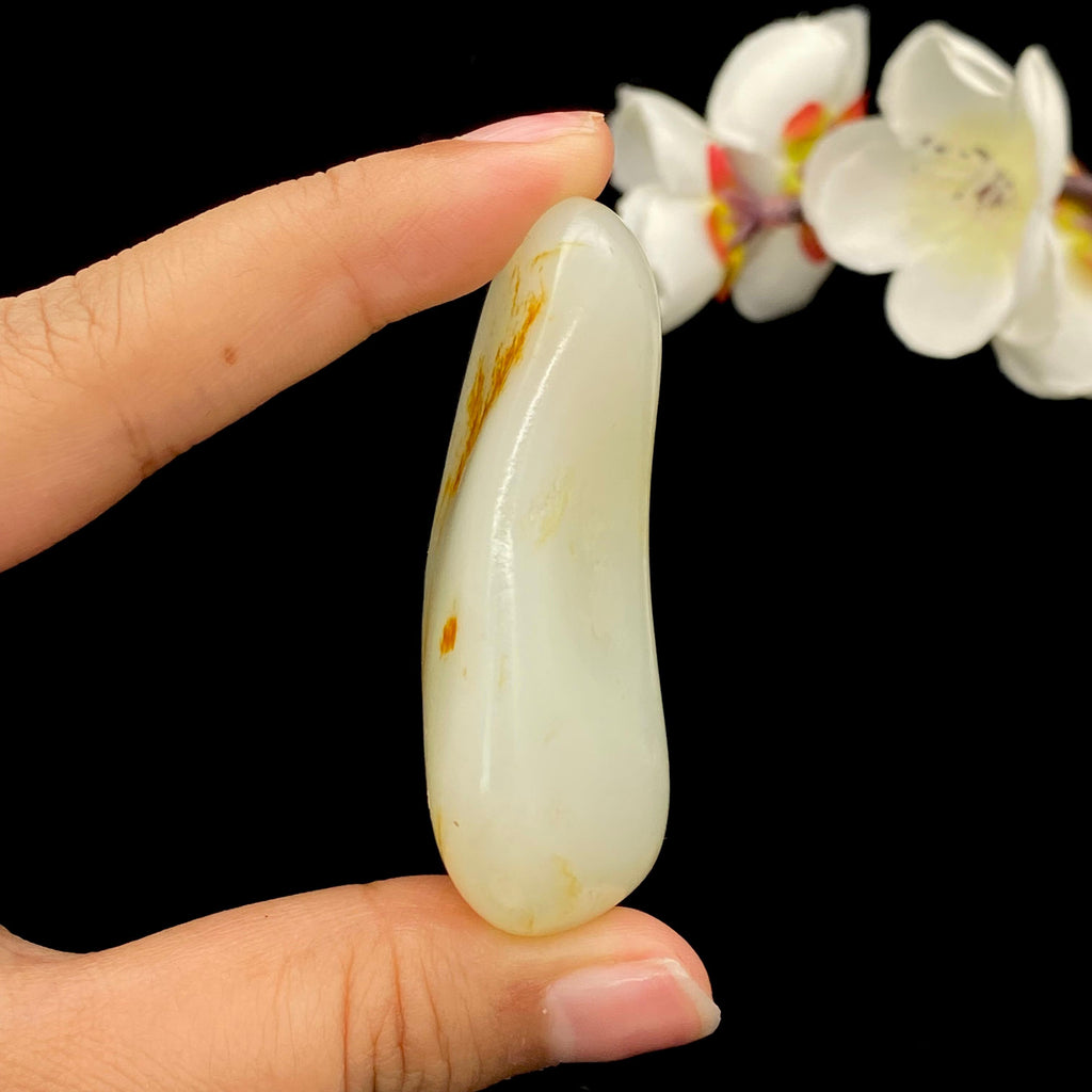 和田玉洒红皮籽料大挂件（58.5g）