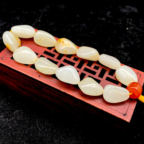 k和田玉黄皮精品手串】（32.6g）