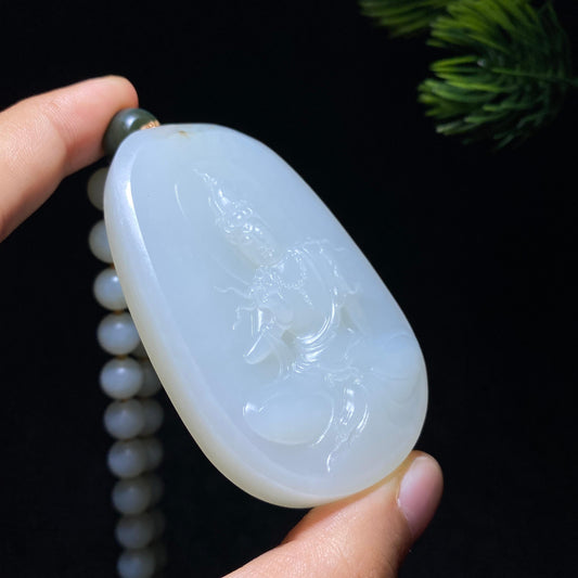 和田玉籽料观音（124.9g）