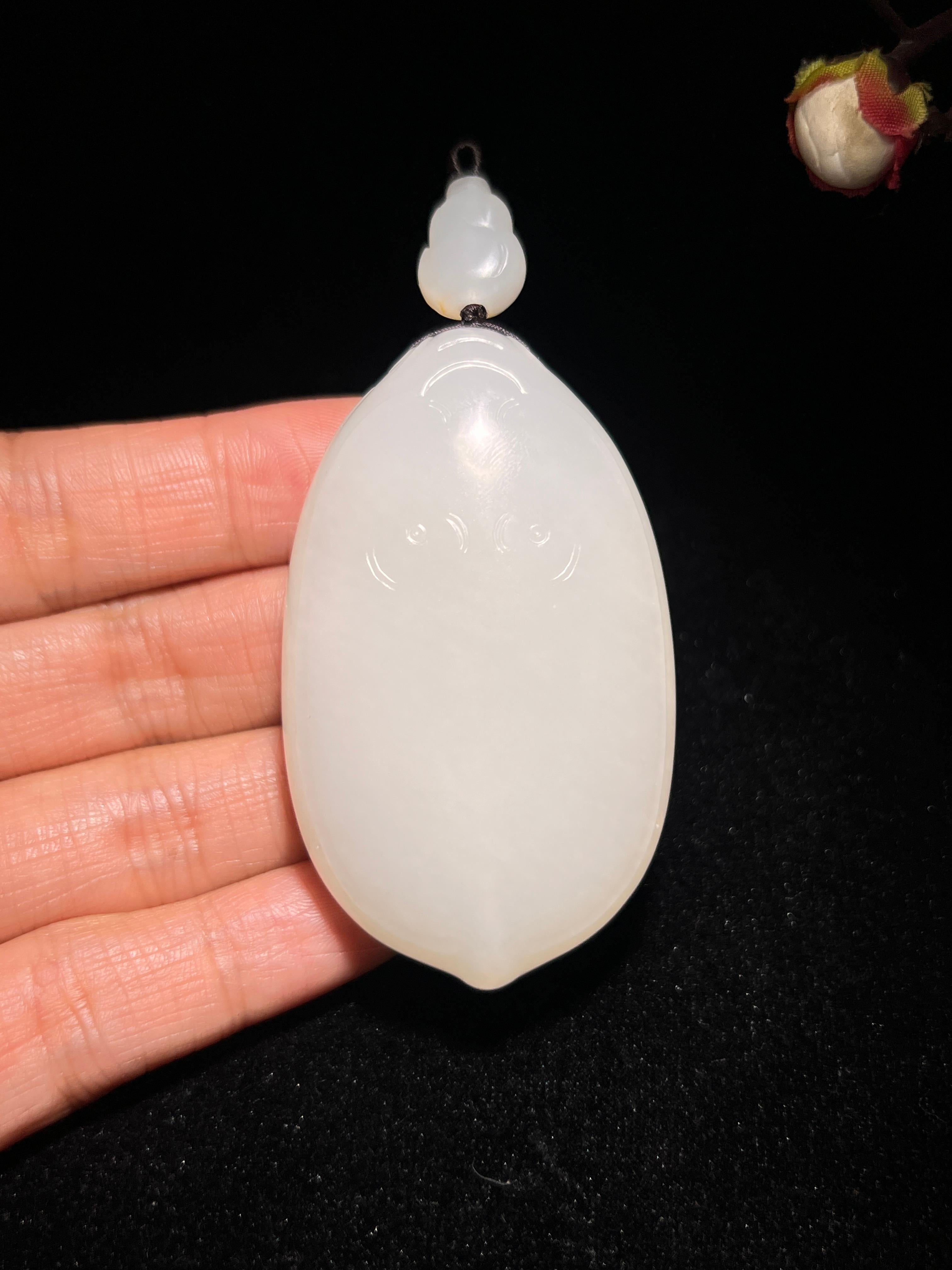 籽料无事牌（72.6g）