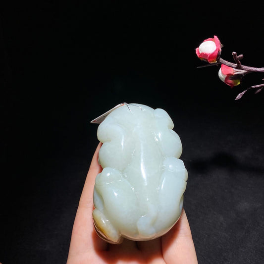 新疆且末糖白玉生肖猪手把件（258.9g）