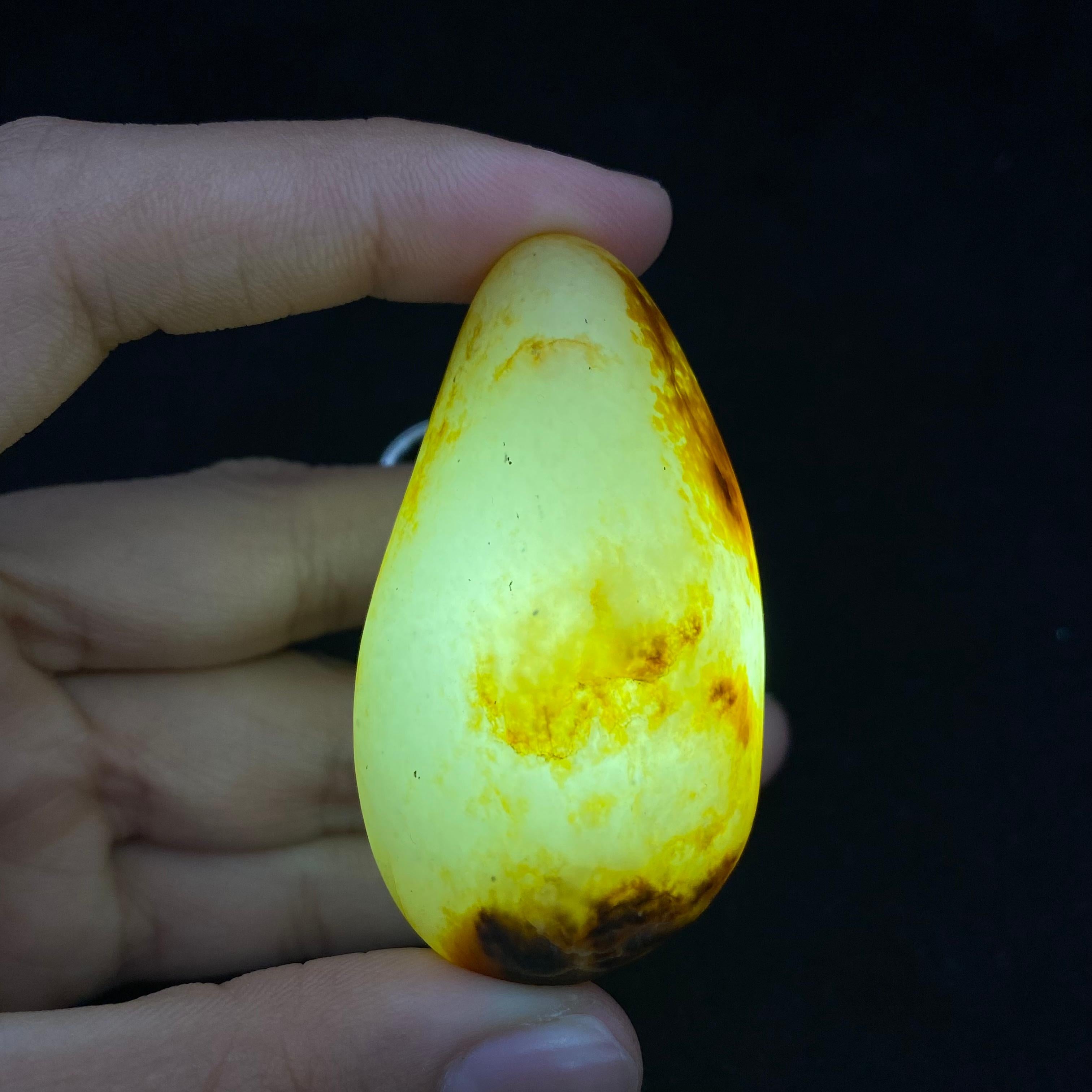 和田玉聚黄皮籽料原石（48.3g）