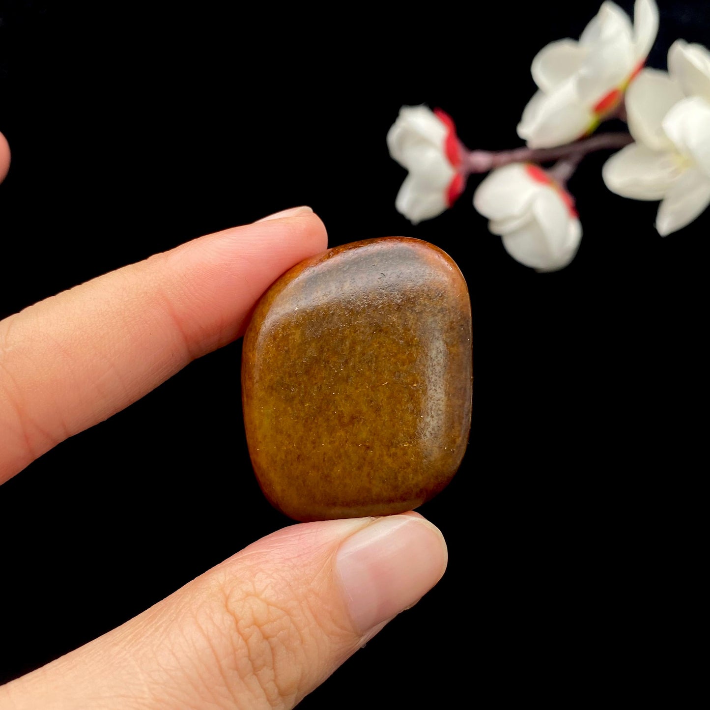 和田玉红沁皮籽料原石（20g）