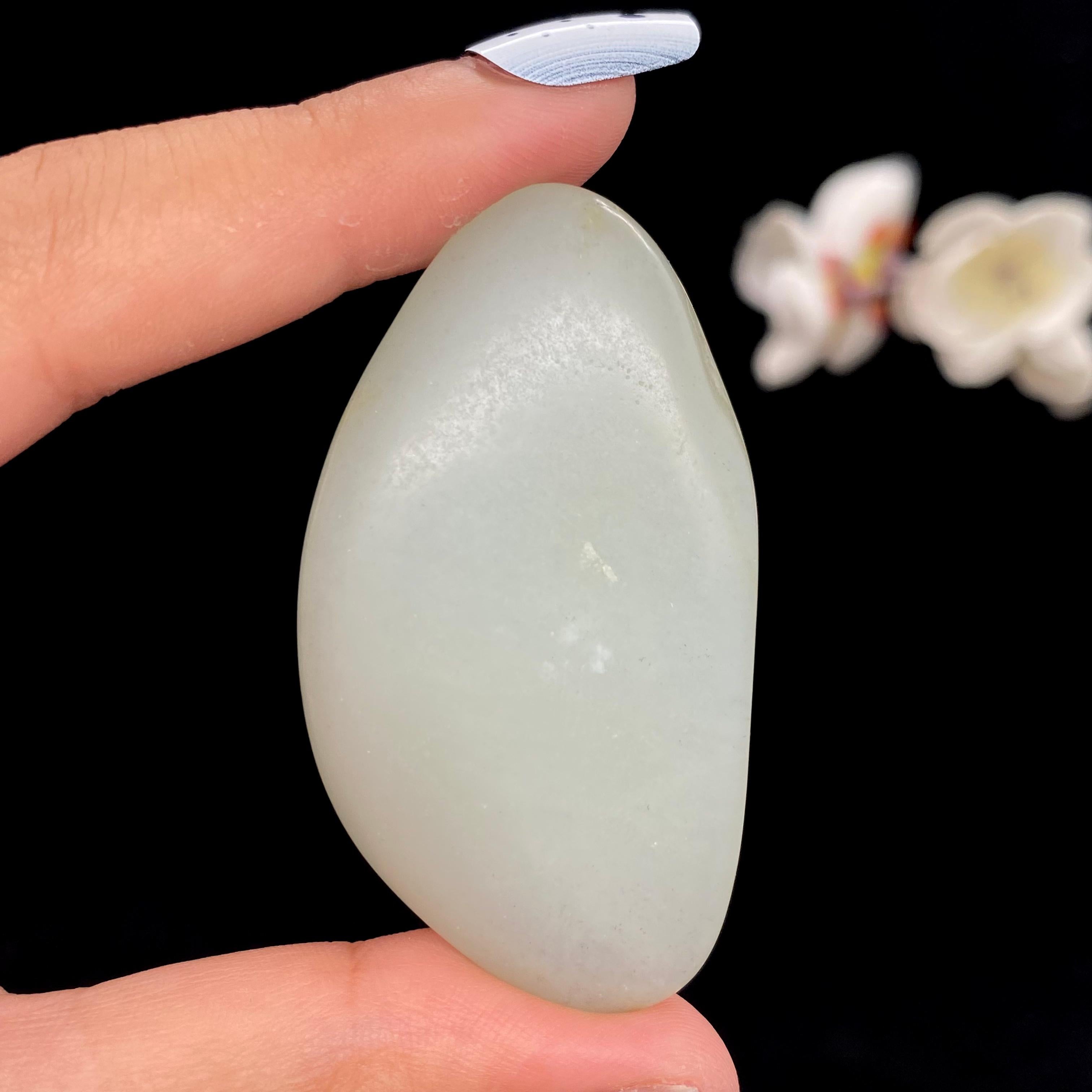 和田玉青白玉籽料大挂件（37.3g）